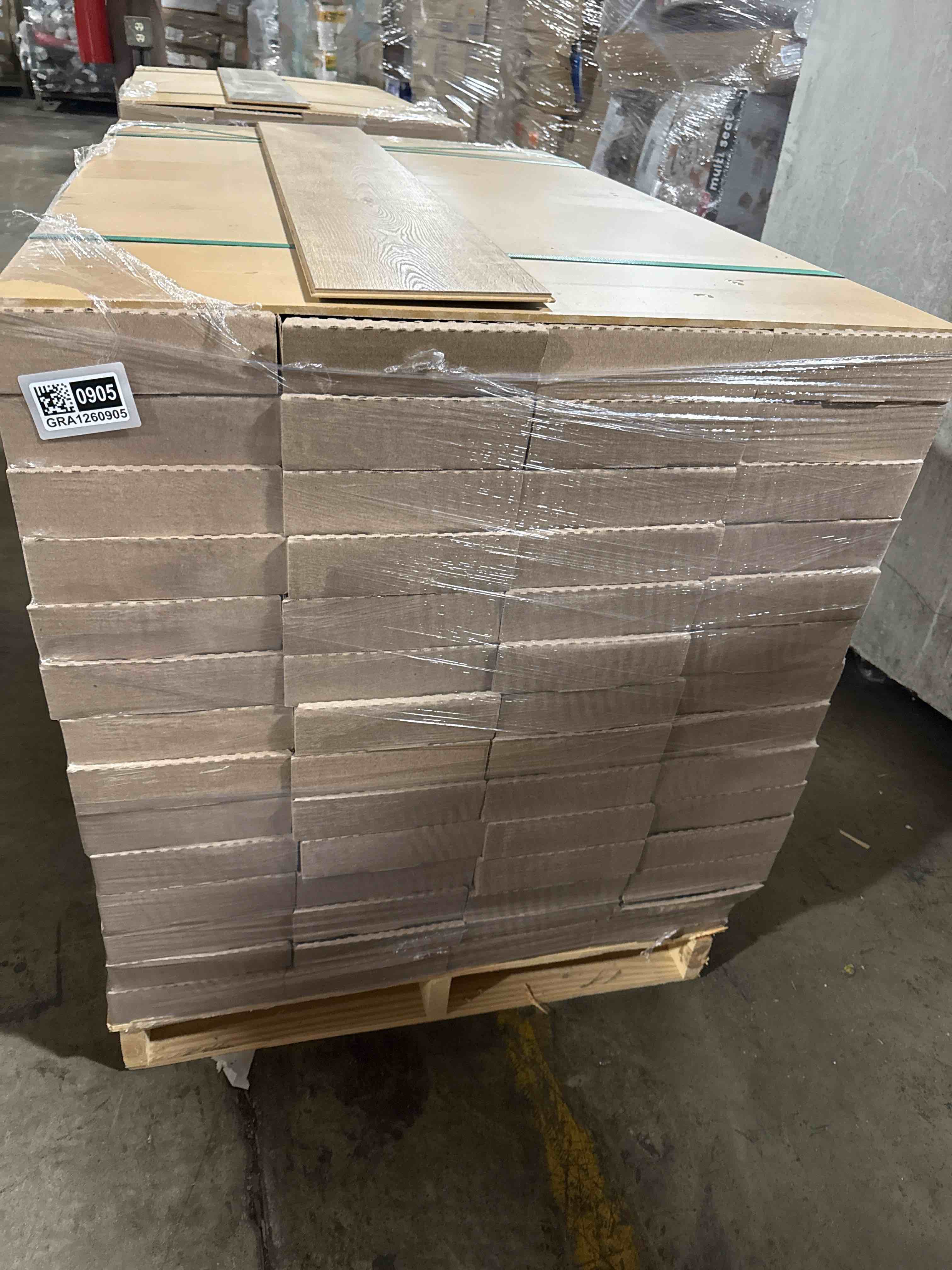 Laminate Wood Flooring (15.78 sq ft/ Box) 56 Boxes - bid per sq ft