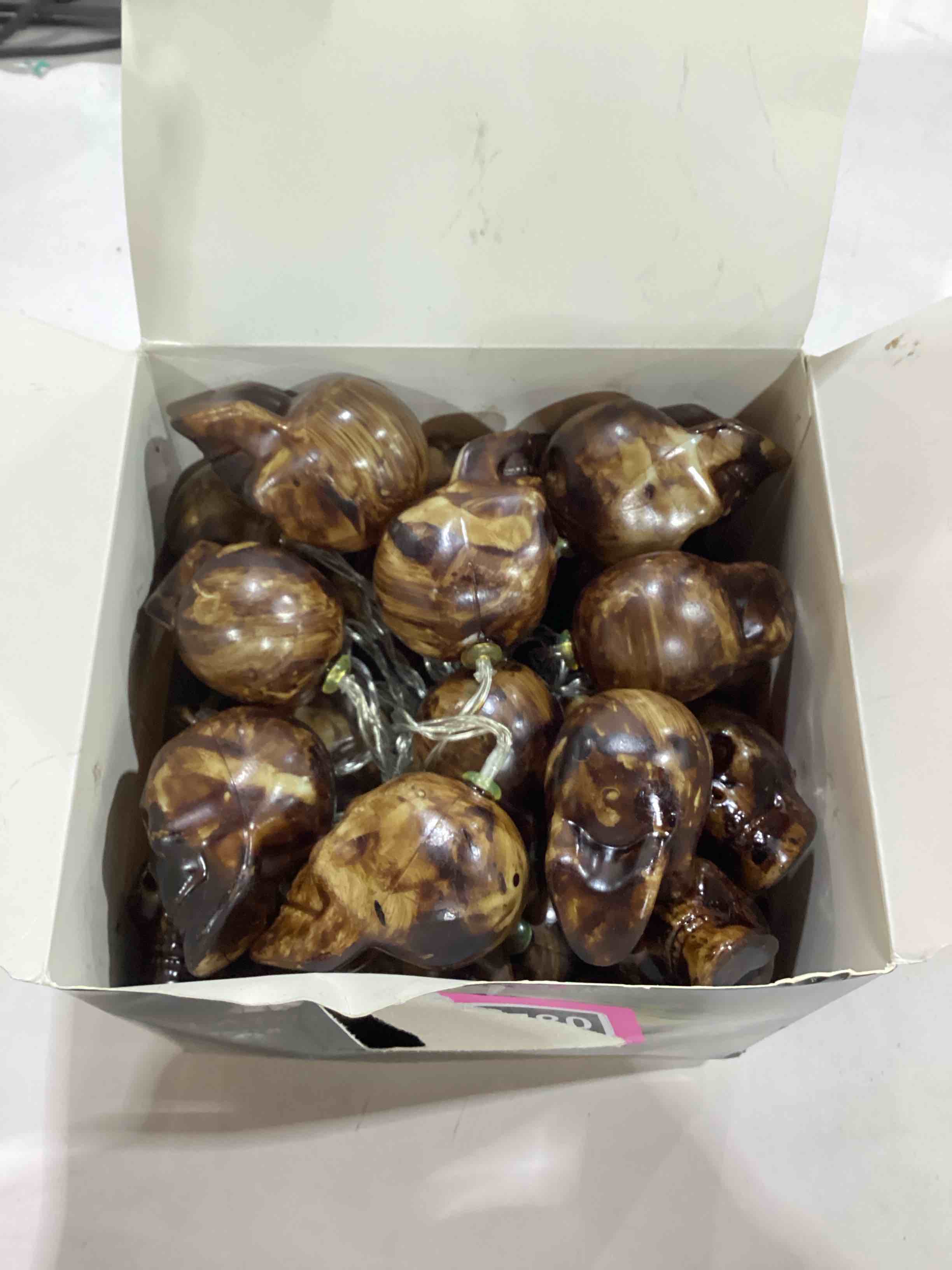 ILLUMINEW HAPPY HALLOWEEN SKULL LED LIGHTS  