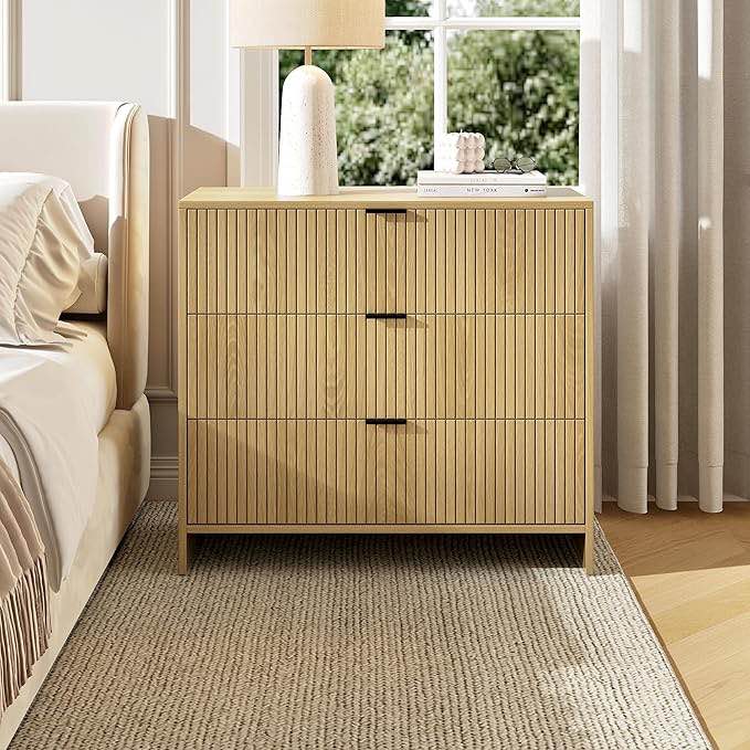 Modern Nightstand with 3 Drawers, Fluted Sofa Side End Table, Wood Bedside Table Night Stand for Living Room, Bedroom, Natural Oak