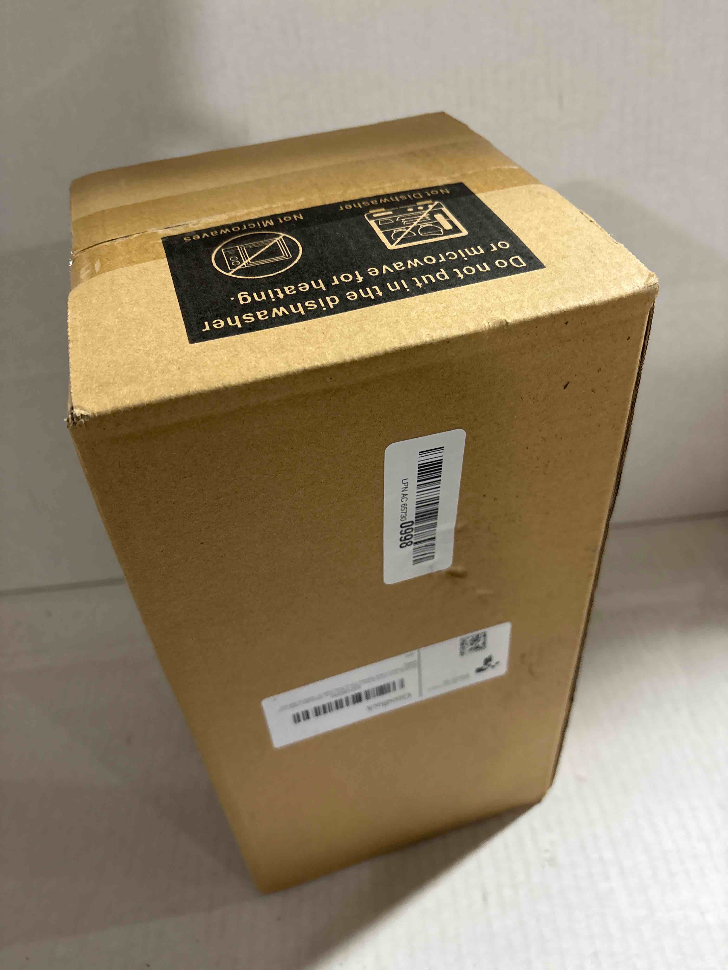 Condition photo showing New/Like New for Goodluck 10 oz 100 PCS Gold Glitter Plastic Cups, Disposable Glitter Cups, Elegant Plastic Cocktail Glasses, Fancy Party Cups for Wedding, Birthday, Holiday 100PCS 10oz Gold Glitter