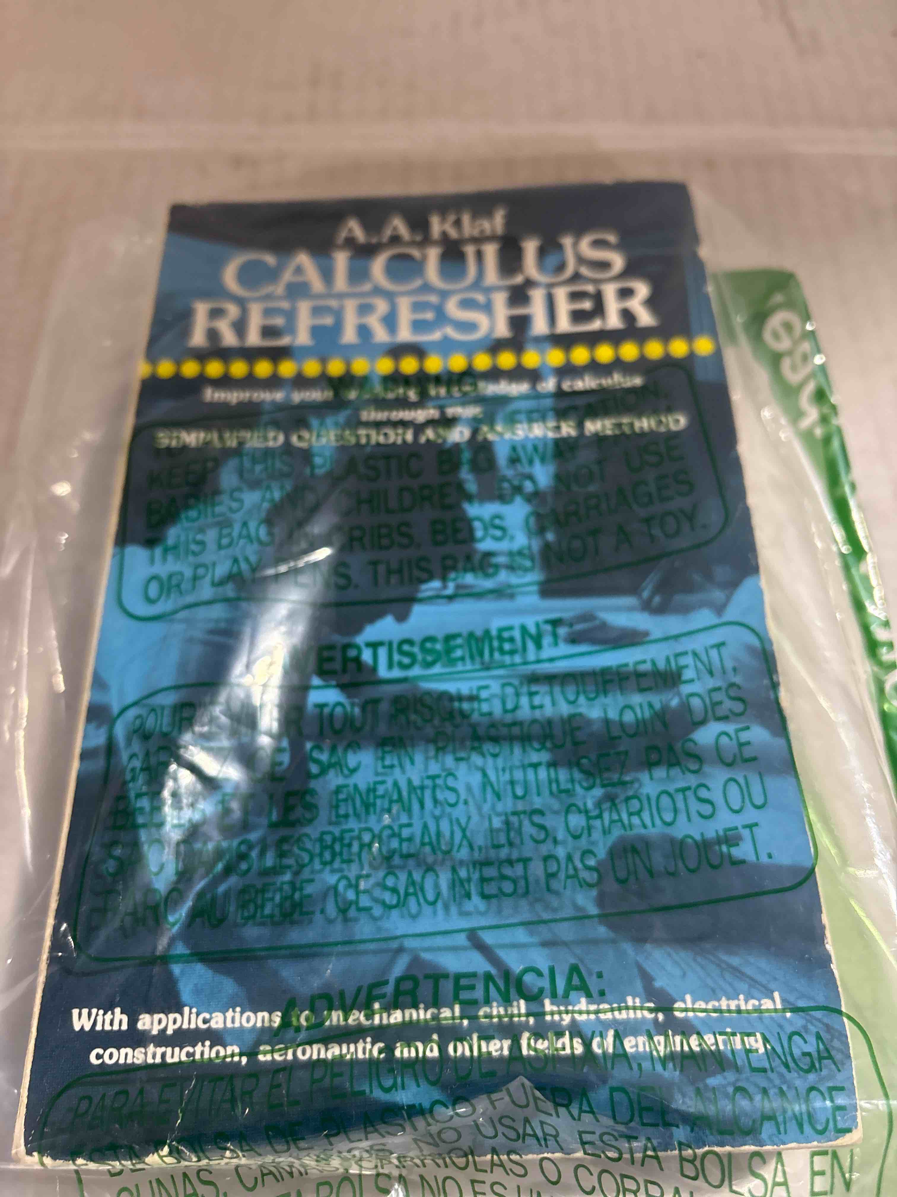 Condition photo showing New/Like New for Calculus Refresher (Dover Books on Mathematics)