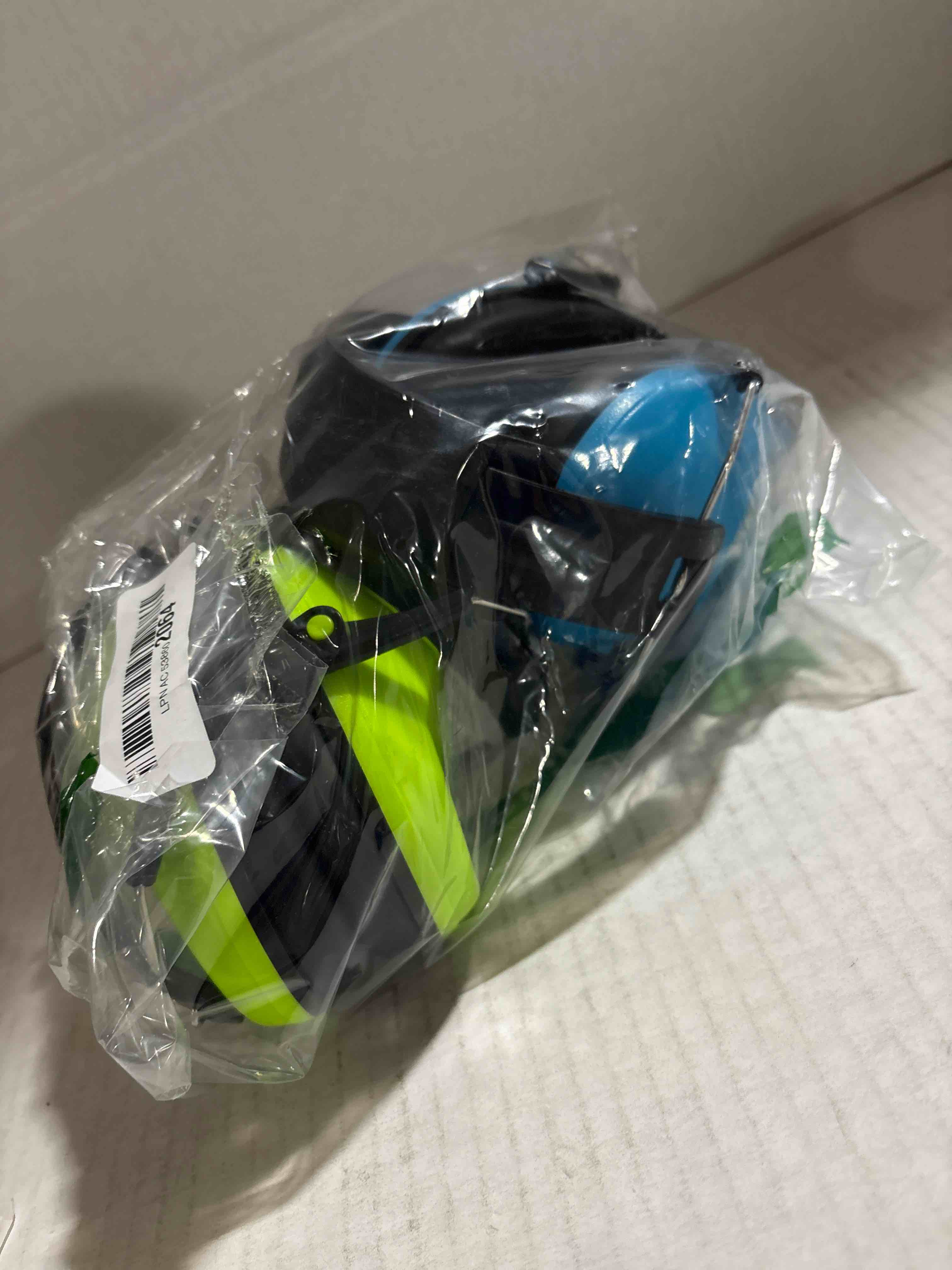 Condition photo showing New/Like New for 2 Pack Noise Canceling Headphones for Kids, Kids Ear Protection Earmuffs for Autism, Toddler, Children, Noise Cancelling Sound Proof Earmuffs/Headphones for Concerts, Air Shows, Fireworks Pure Green/Blue 2 Pack