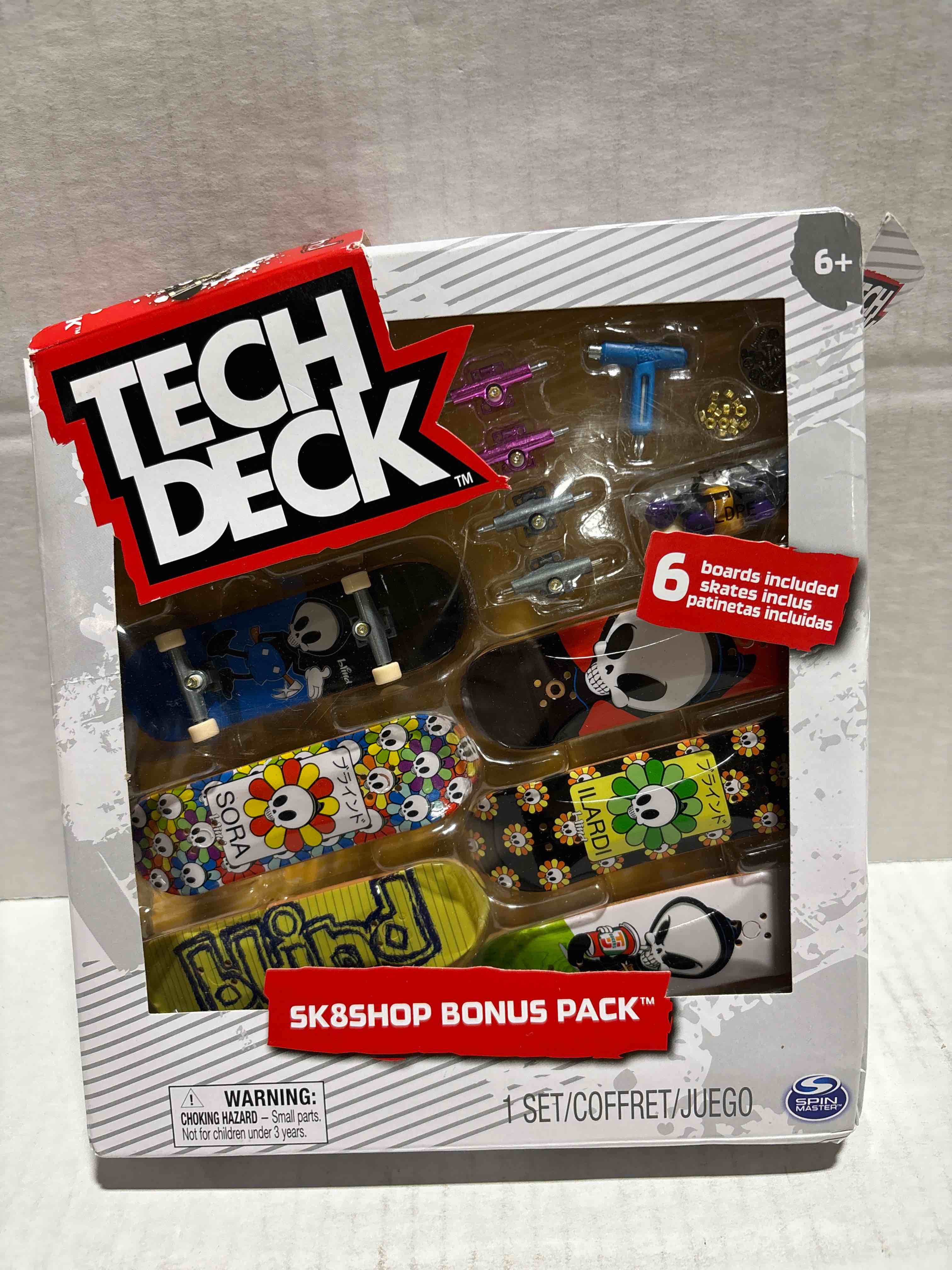Condition photo showing New/Like New for TECH DECK, Sk8shop Fingerboard Bonus Pack, Collectible and Customizable Mini Skateboards (Styles May Vary) 1