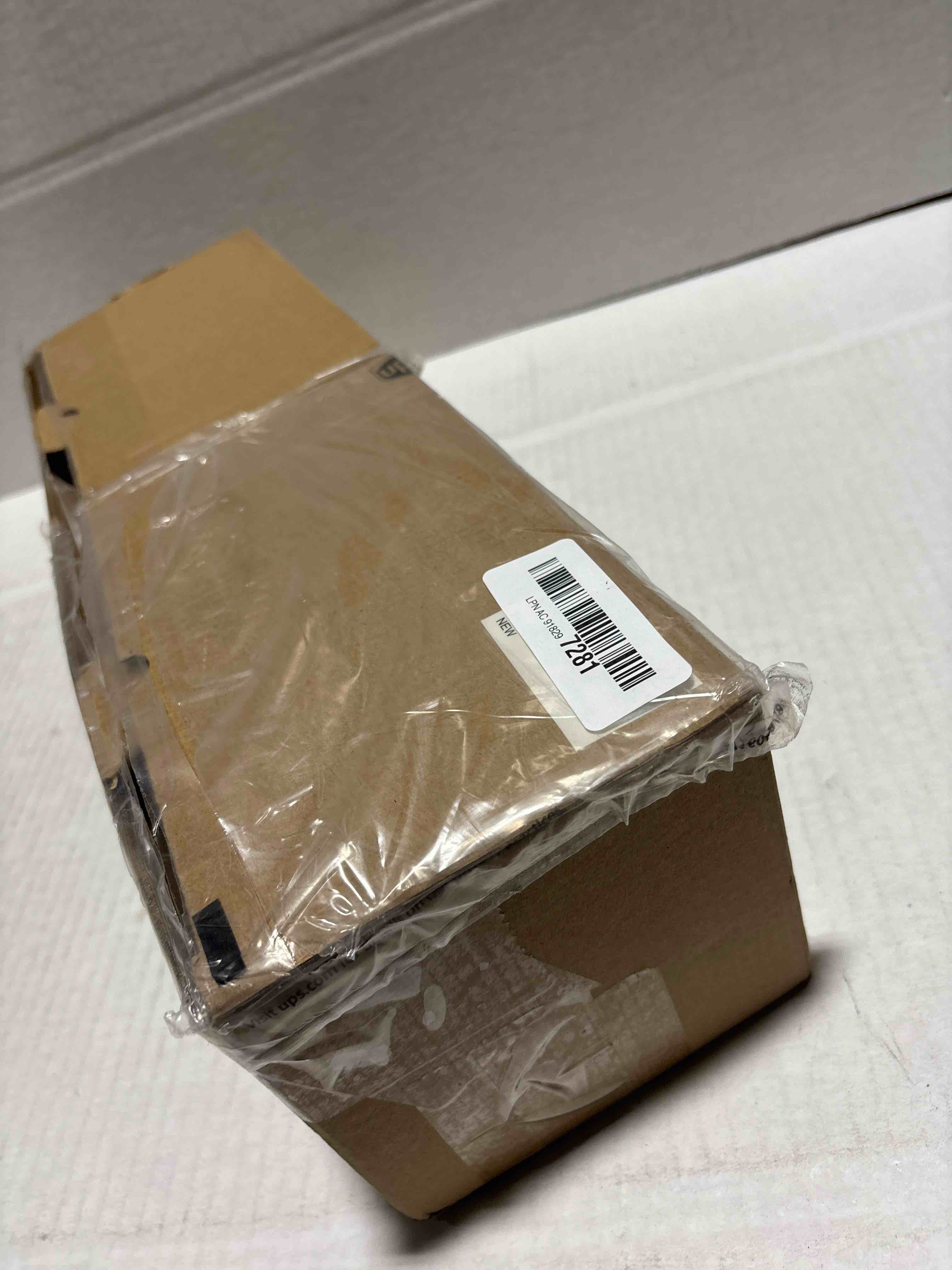 Condition photo showing New/Like New for 8 Pack White Solar Powered Gutter Lights Outdoor Decorative Waterproof Led Fence Lamp for Lighting Railing, Outside Wall, Deck, Garden, Path, Backyard, Sidewalk, Yard, Patio, No Drilling Installation Cool White