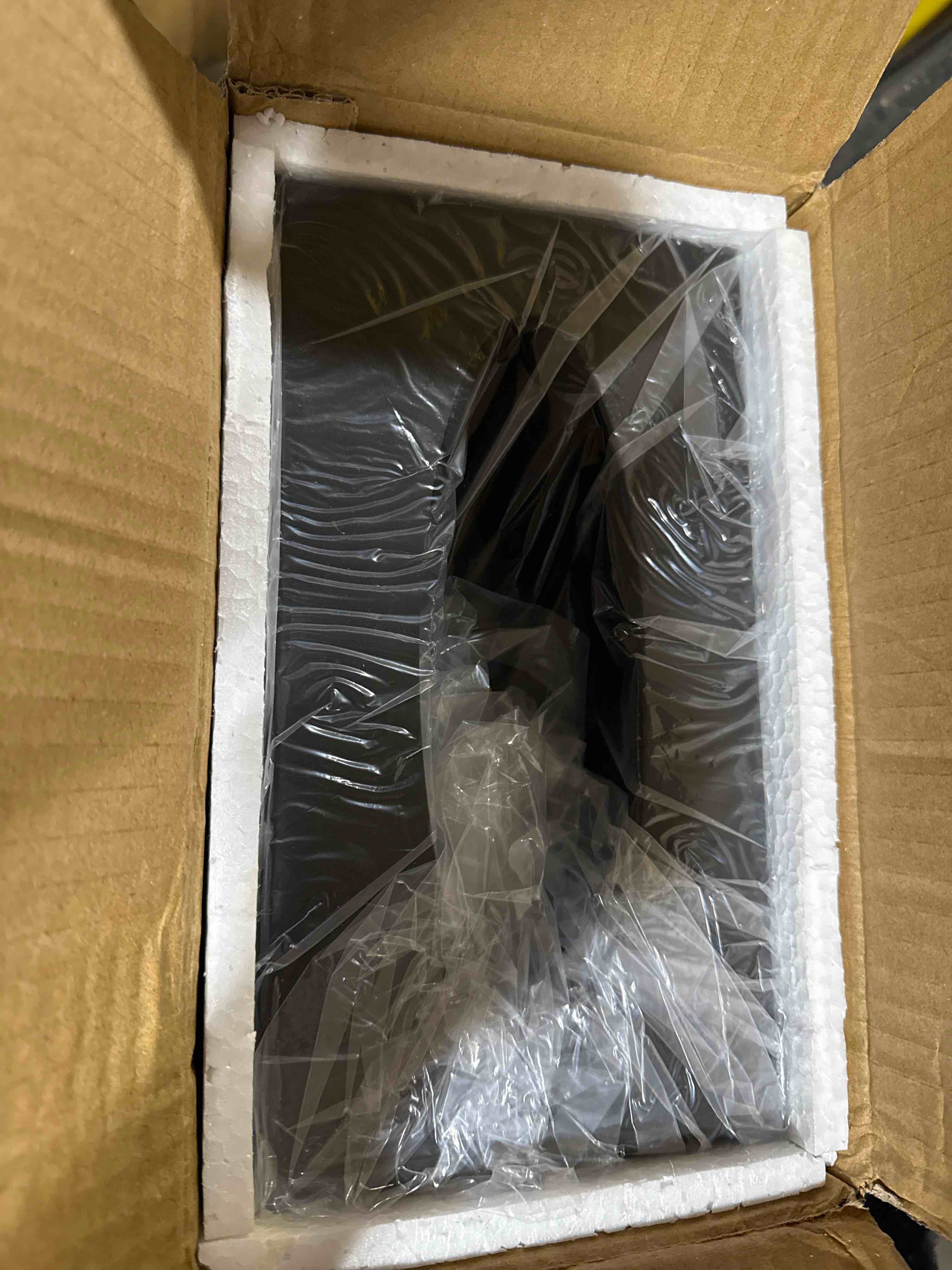 Condition photo showing New/Like New for Alpine Industries Acrylic Facial Tissue Box Cover  Rectangular  Black