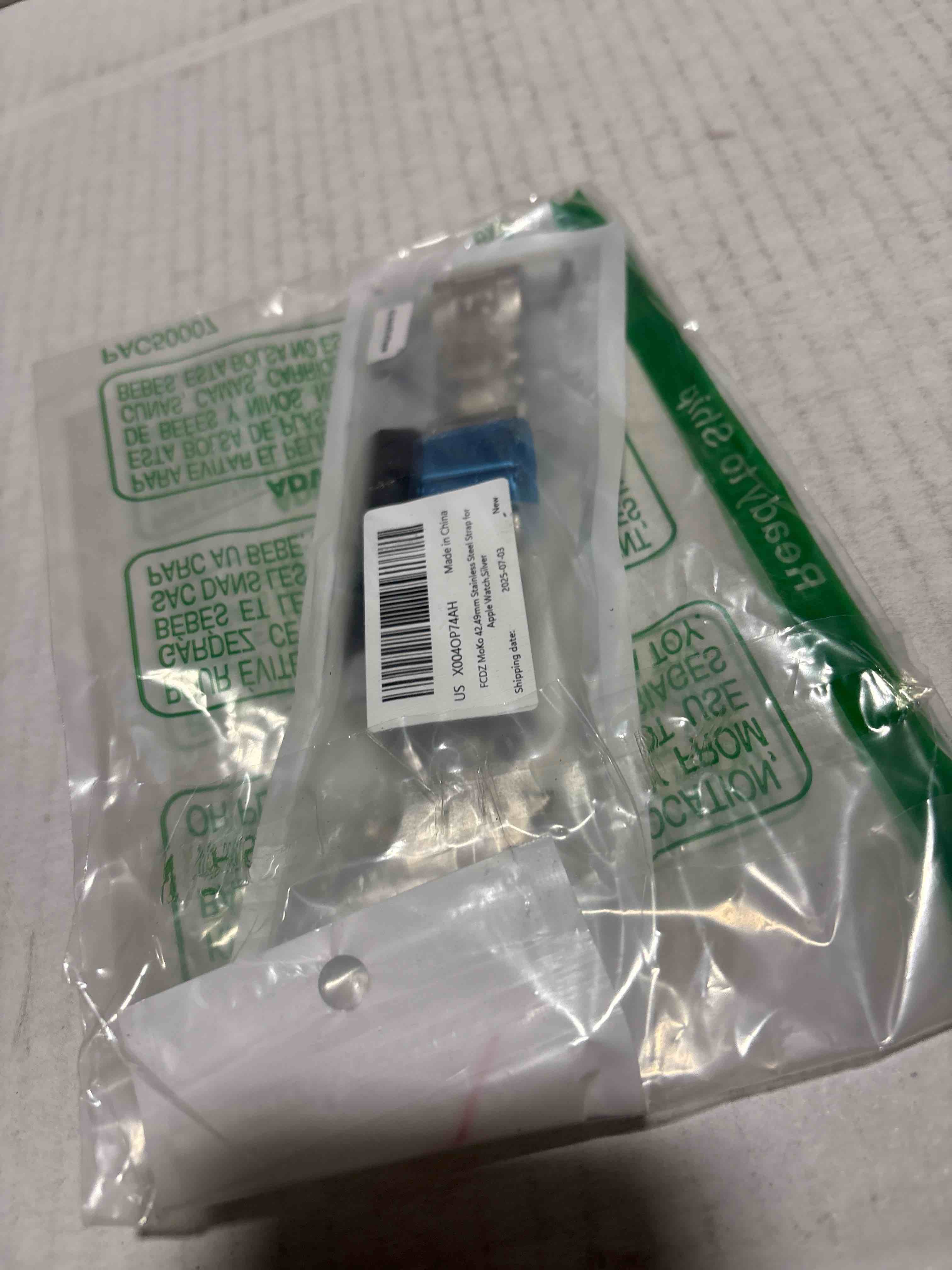 Condition photo showing New/Like New for MoKo Metal Bands for Men Women Compatible with Apple Watch Ultra 3/2/1 49mm,S11/S10 46mm,9/8/7 45mm,SE3/SE2/SE/6/5/4 44mm,3/2/1 42mm,Adjustable Stainless Steel Strap Business Replacement Wristband Silver