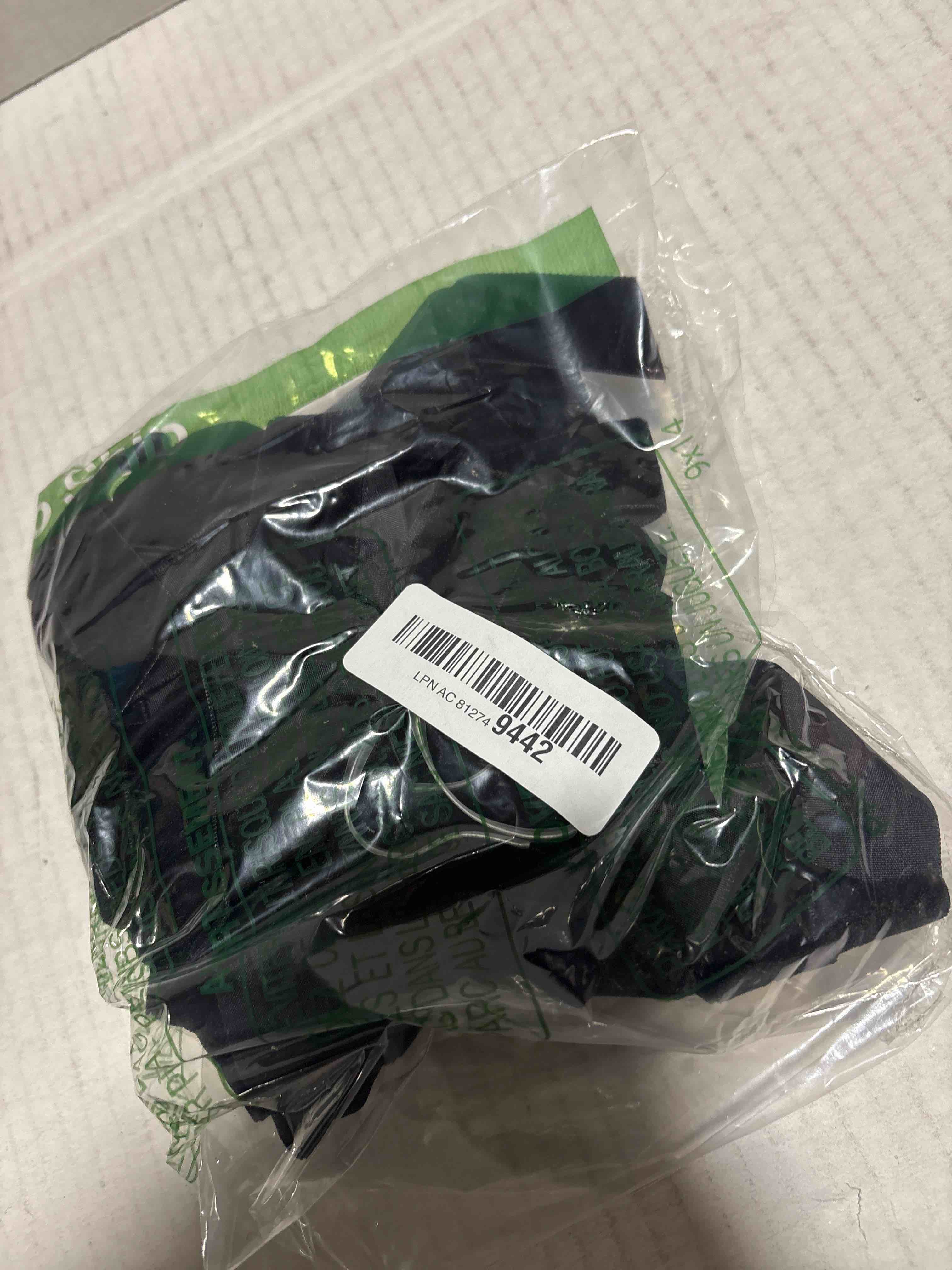 Condition photo showing New/Like New for 12Pcs Black Velvet Ribbon Bows Halloween Tree Decorations,5in x 10in Christmas Ornaments for Tree Home Party Front Door Wreath Holiday Decor