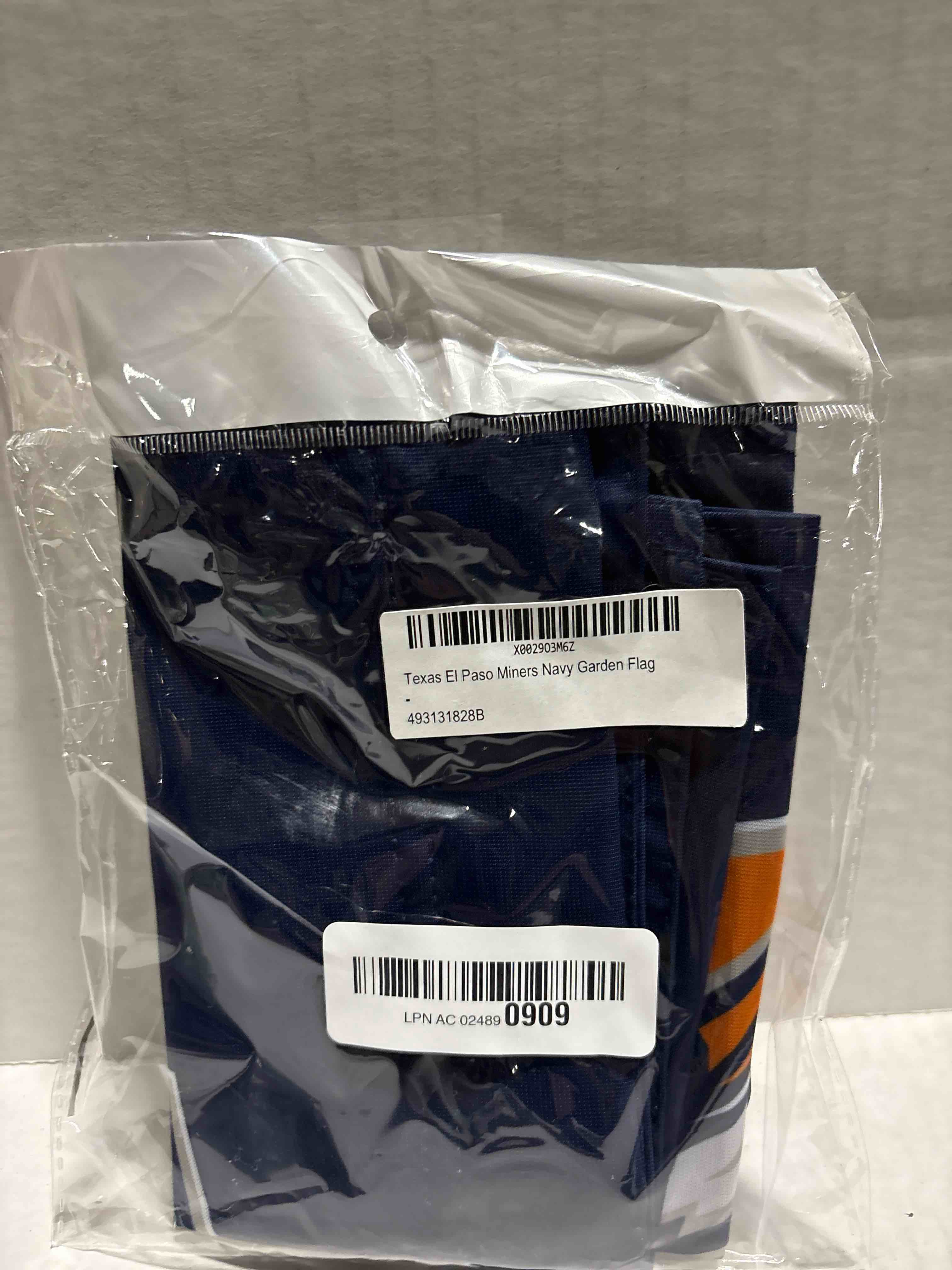Texas el paso miners navy garden flag 