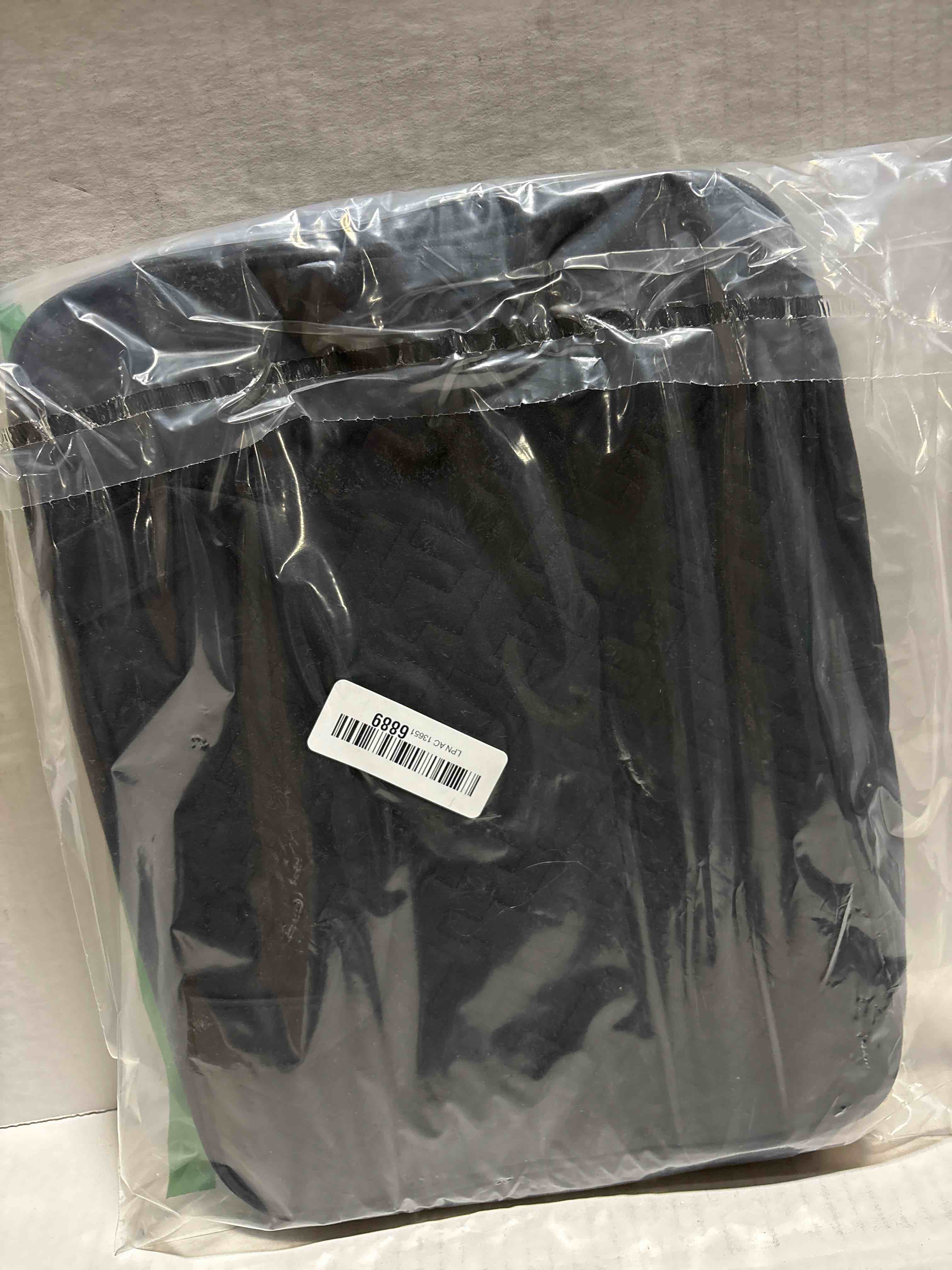 Condition photo showing New/Like New for NISHEL Travel Toiletry Bag for women, Portable Hanging Organizer for Family-Sized Shampoo, Conditioner, Brushes Set, Makeup Accessories, Extra Large Size, Black Extra-Large Black