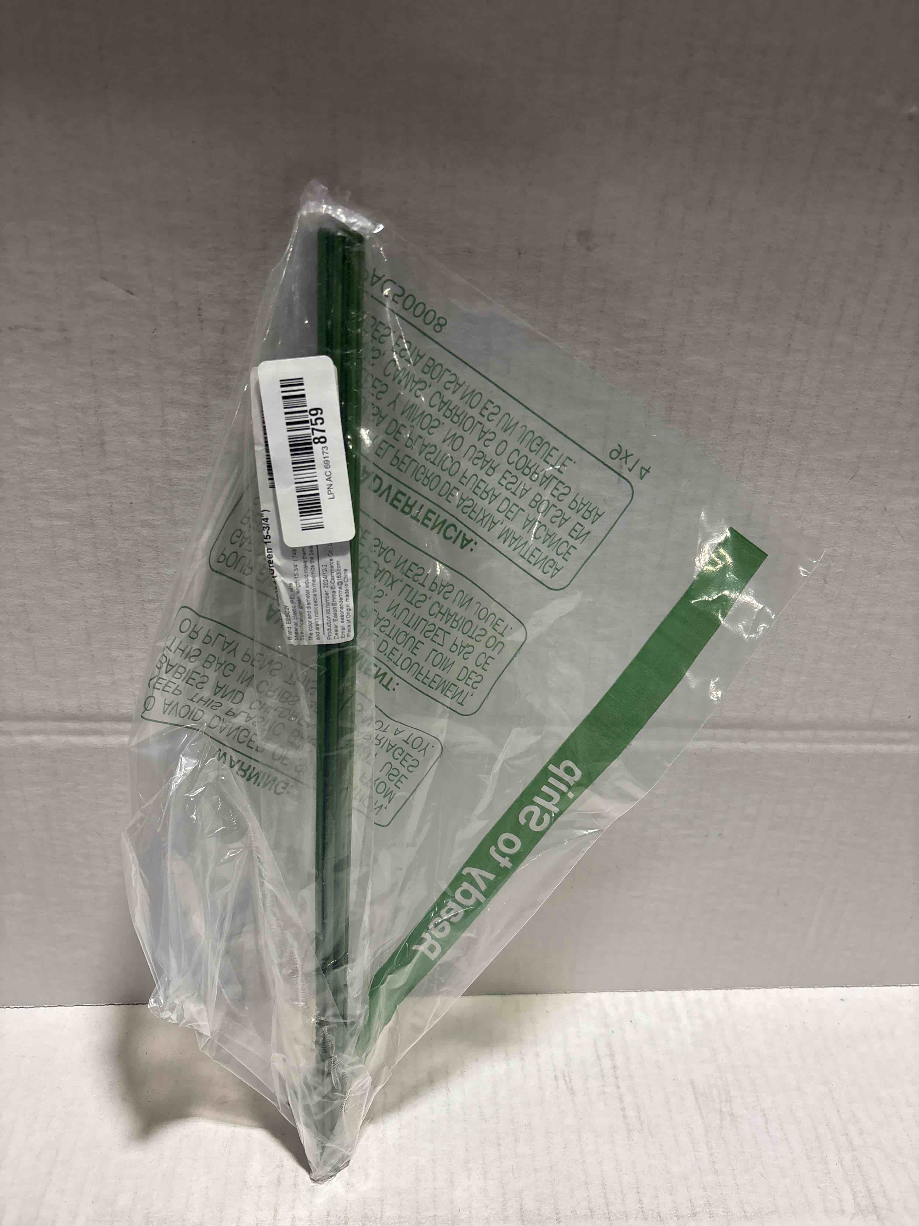 Condition photo showing New/Like New for 10-PCs 15-3/4" Plastic Coated Orchid Stakes for Plants Support, Bendable Orchid Support Stakes - Green 15 3/4" 10-PCs Green