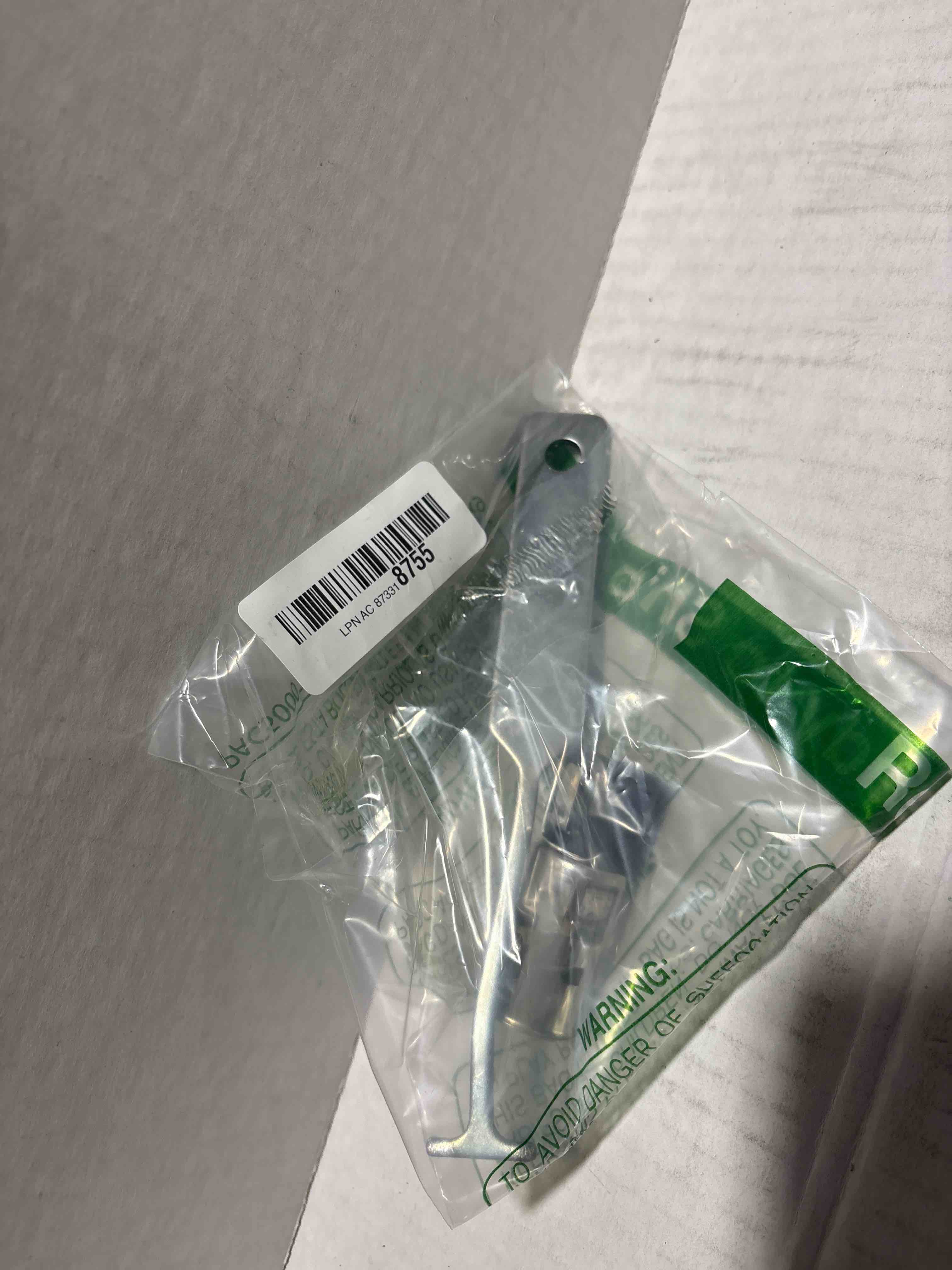 Condition photo showing New/Like New for Shakas Cigarette Lighter Socket, Cigarette Lighter Assembly with Dismantle Tool, Standard Replacement OEM #25776667 J42059 25774623 Accessories, Compatible With GM (Silver)