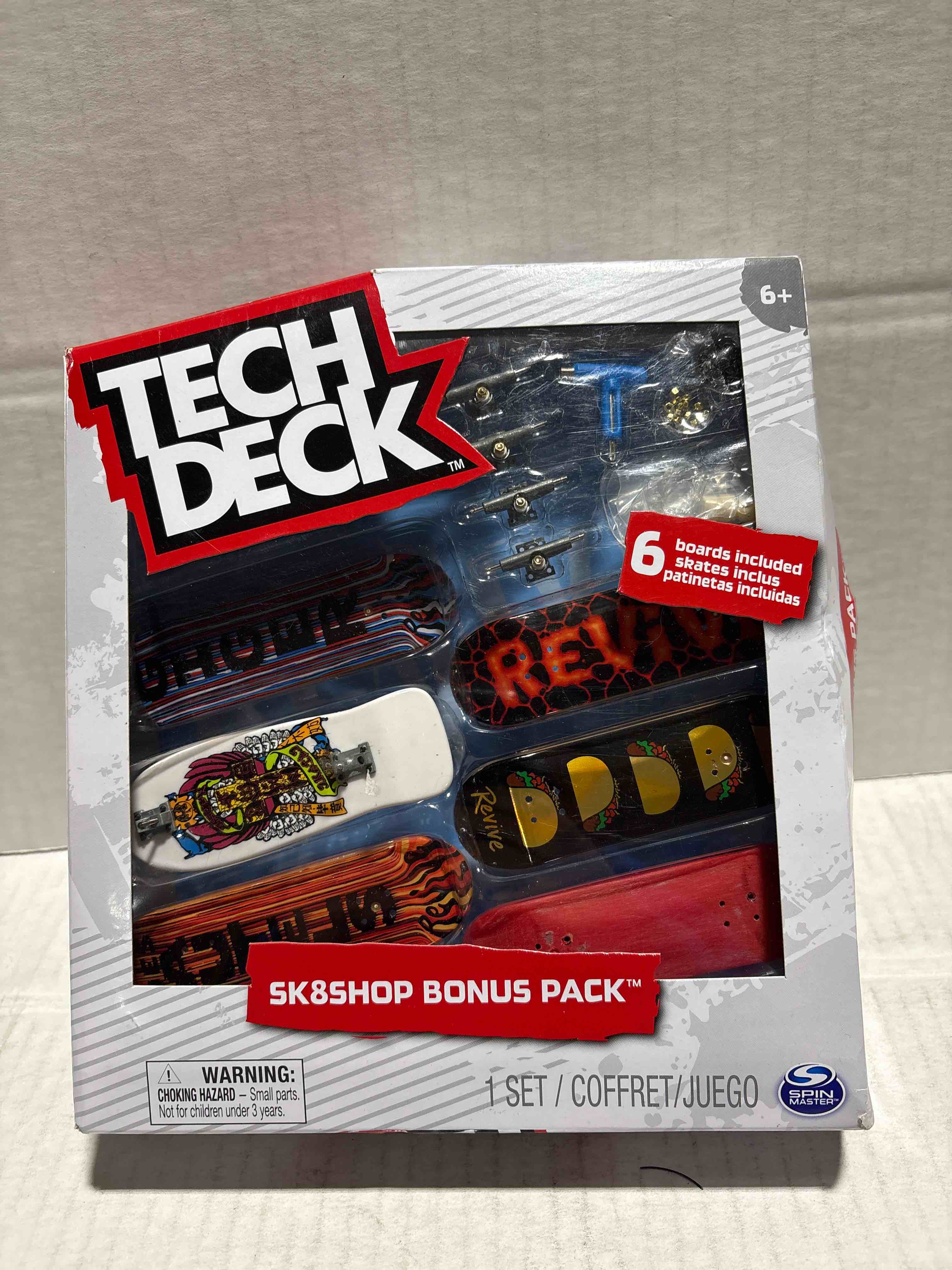 Condition photo showing New/Like New for TECH DECK, Sk8shop Fingerboard Bonus Pack, Collectible and Customizable Mini Skateboards (Styles May Vary) 1