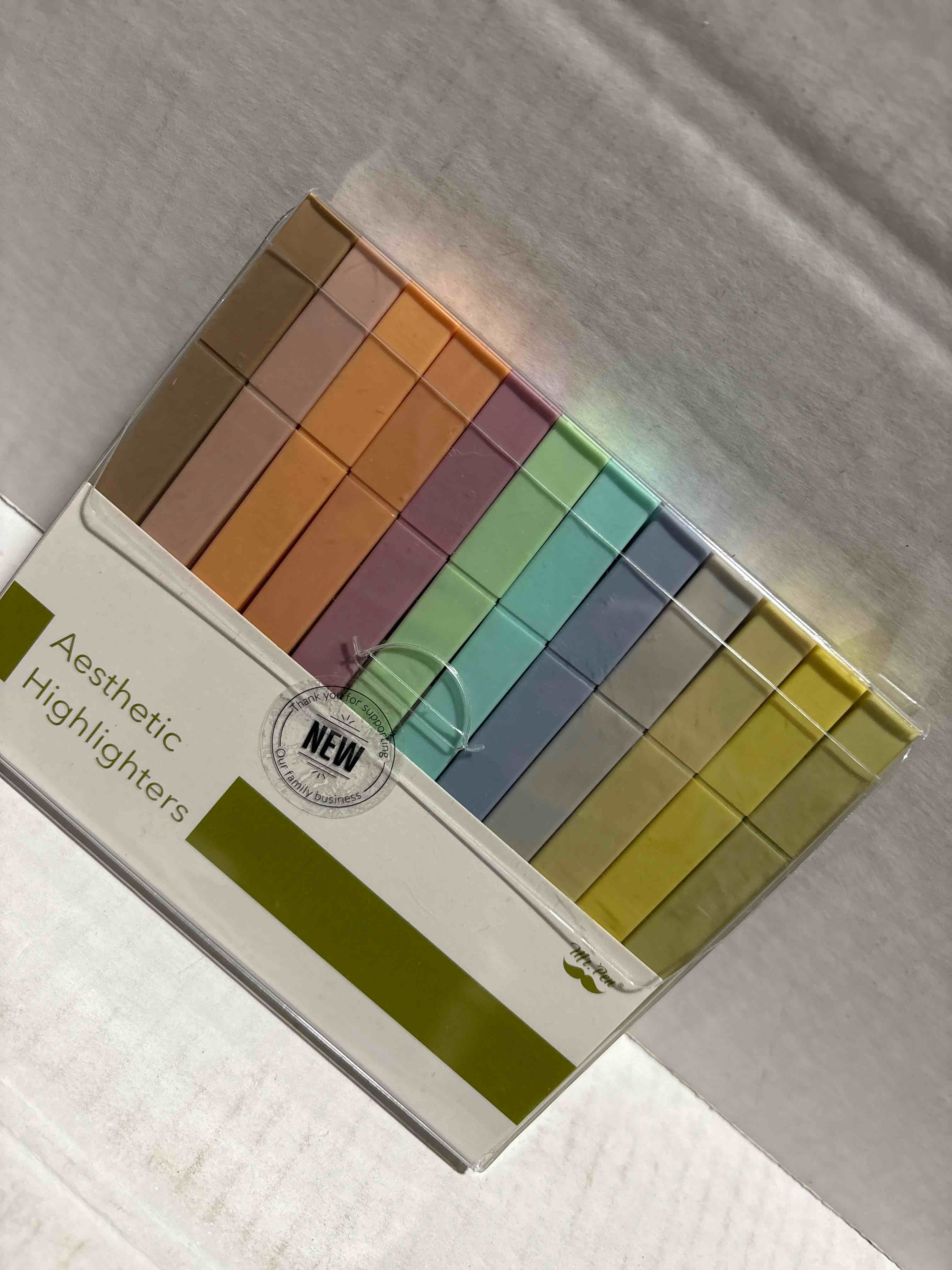 Condition photo showing New/Like New for Mr. Pen Aesthetic Highlighters, 12 pcs, Chisel Tip, Vintage & Cute Assorted Colors, Bible Highlighters No Bleed Vintage Colors 12 Pack