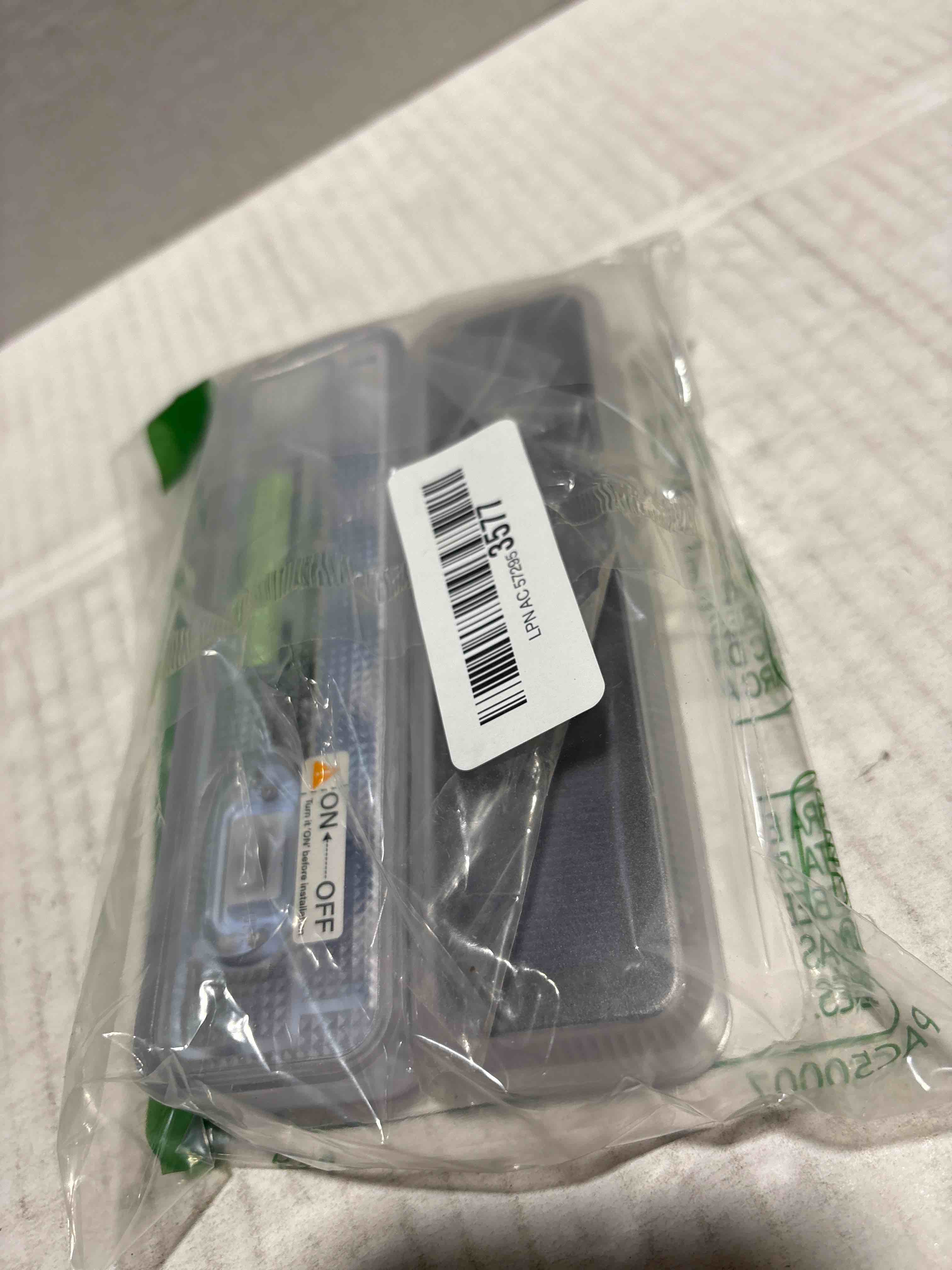 Condition photo showing New/Like New for Solar Step Lights for Outside,6 Pack Solar Stair Lights Outdoor Waterproof,Warm White Deck Light Solar Powered Waterproof for Steps,Stairs,Walkway,Sidewalk,Patio,Pathway Warm White 6 Pack