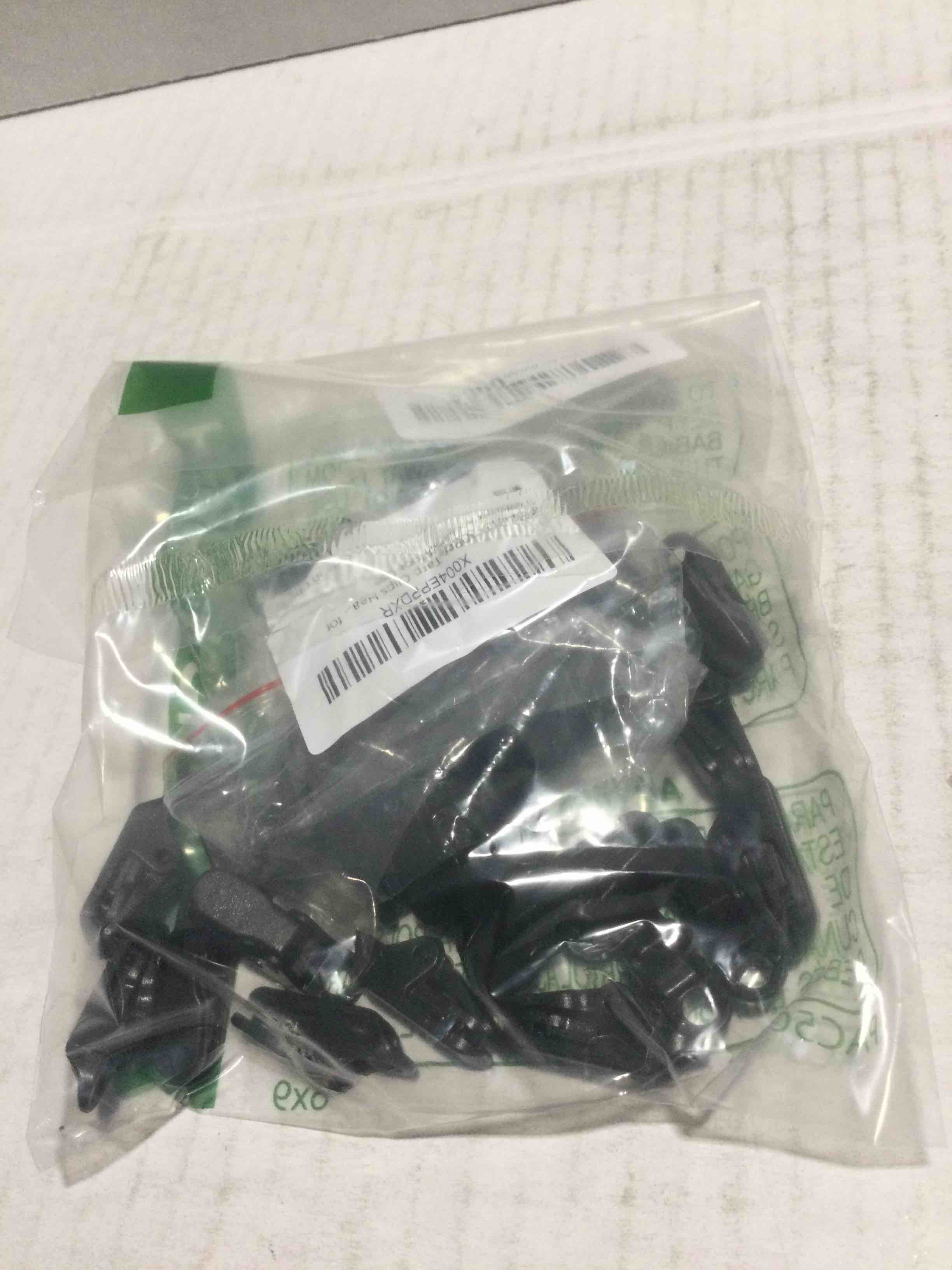 Condition photo showing New/Like New for BRBASAP 30Pcs Tarp Clips Heavy Duty Lock Grip Clamps for Tent and Awning Mini Clips for Tarps Shade Pool Covers Fabric Tie Down Durable Hardware for Campers and Outdoor Use