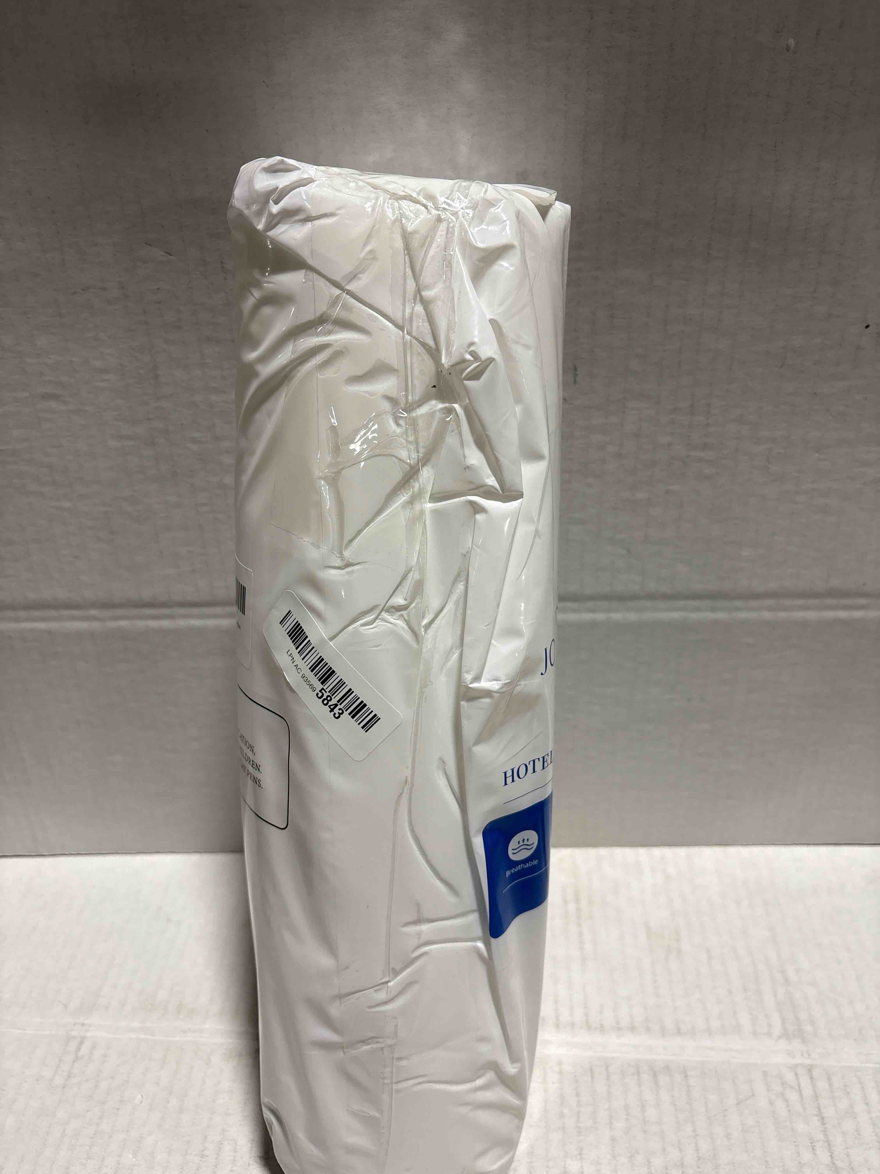 Condition photo showing New/Like New for JOLLYVOGUE Pillows Queen Size Set of 1, Washable Supportive Single Bed Pillow with Super Soft Down Alternative Fill, Luxury Fluffy Hotel Quality for Side, Back, and Stomach Sleepers 1 Queen