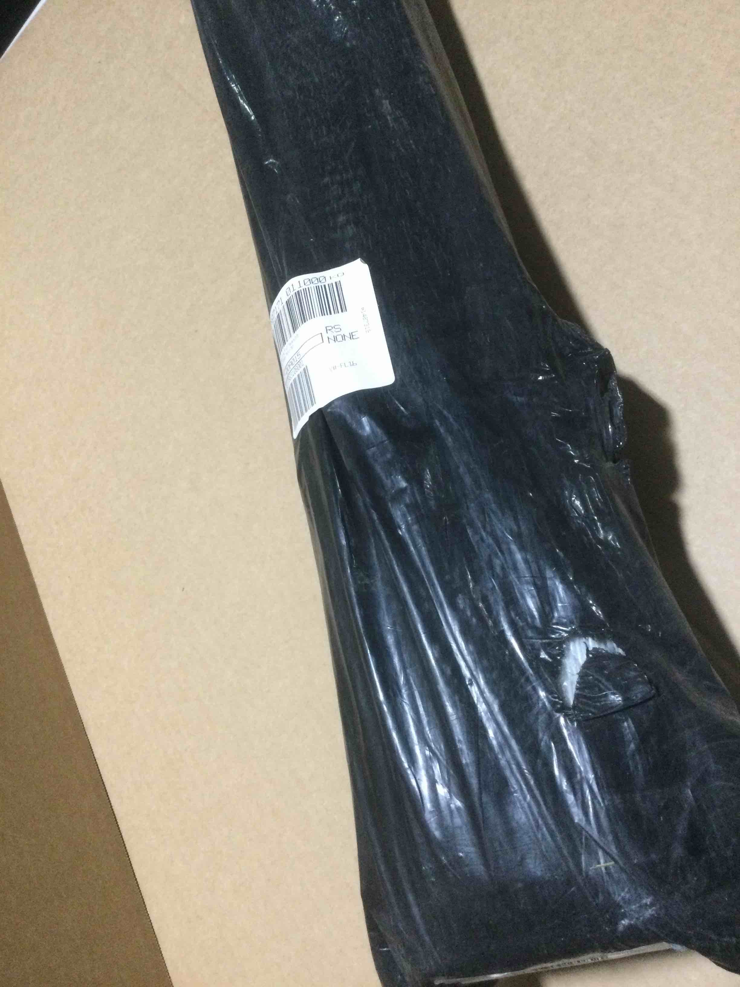 Condition photo showing New/Like New for Barbara king 5x8 reversible dahlia flower patio mat, blue 