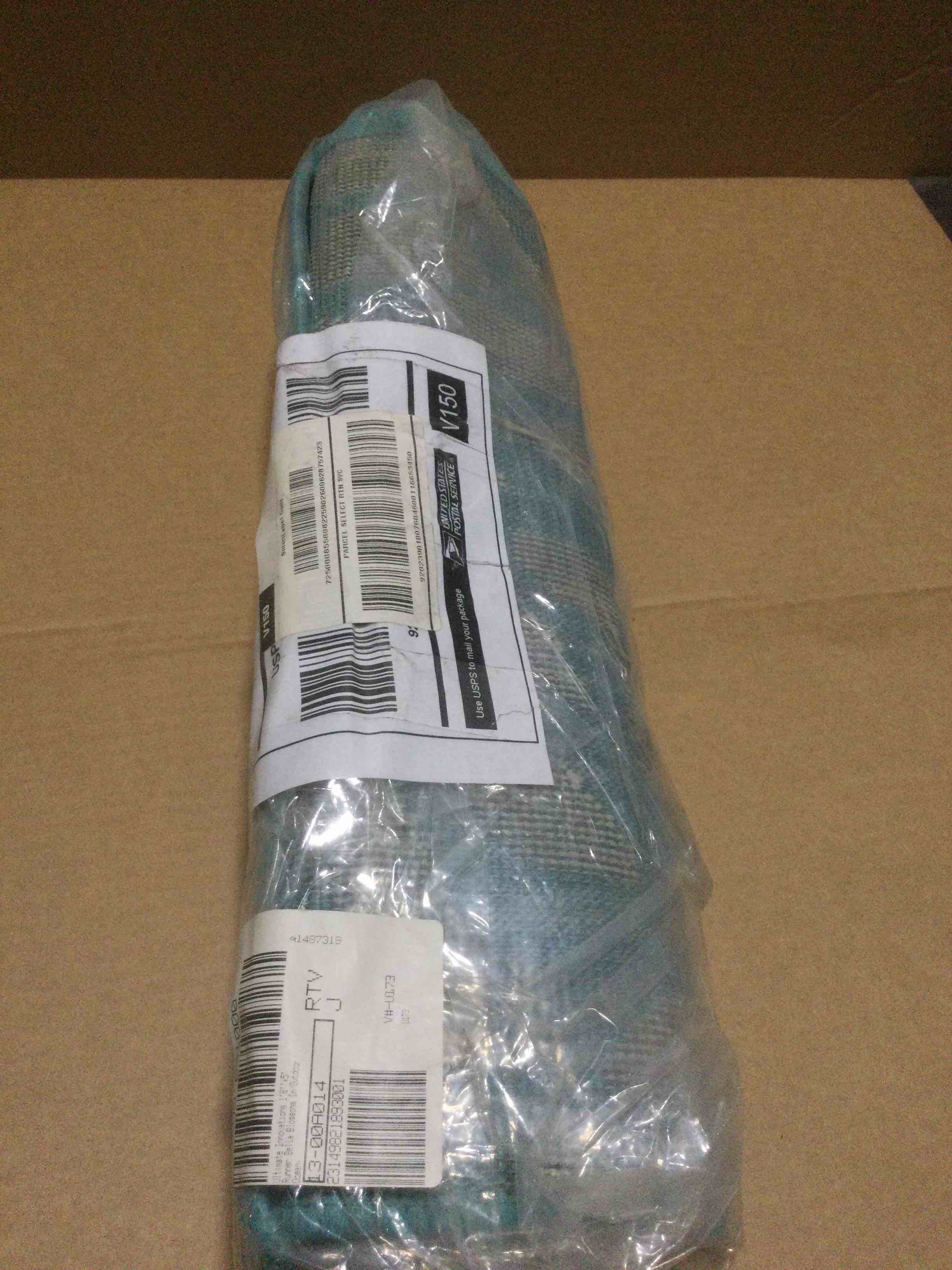 Condition photo showing New/Like New for ultimate innovations 1’8”x5” runner Bella blossom in/outdoor rug, ocean