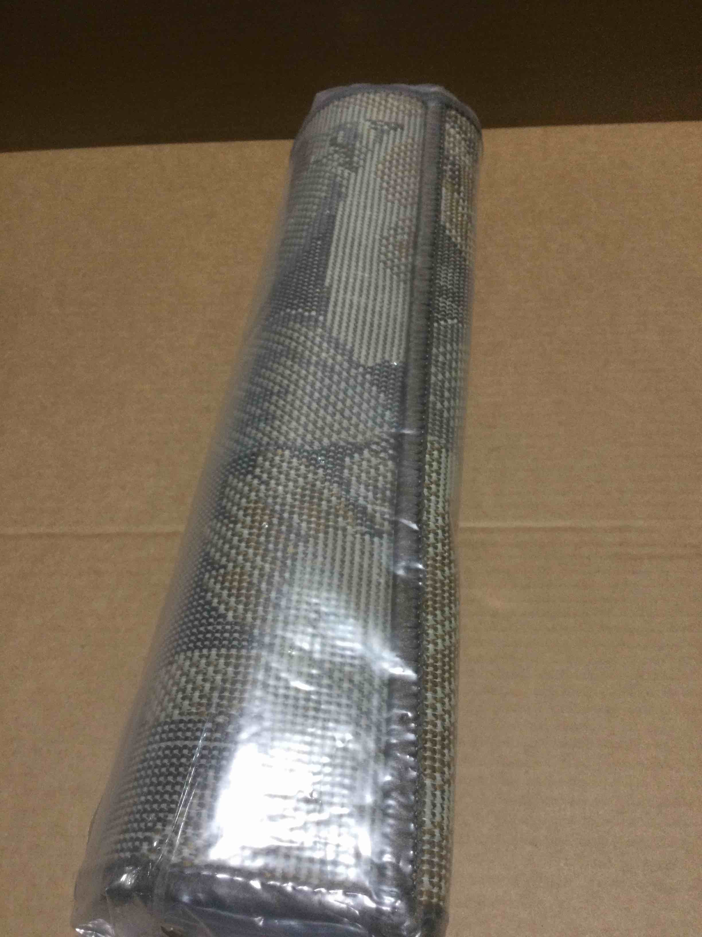 Condition photo showing New/Like New for ultimate innovations 1’8”x5” island escape in/outdoor rug, grey