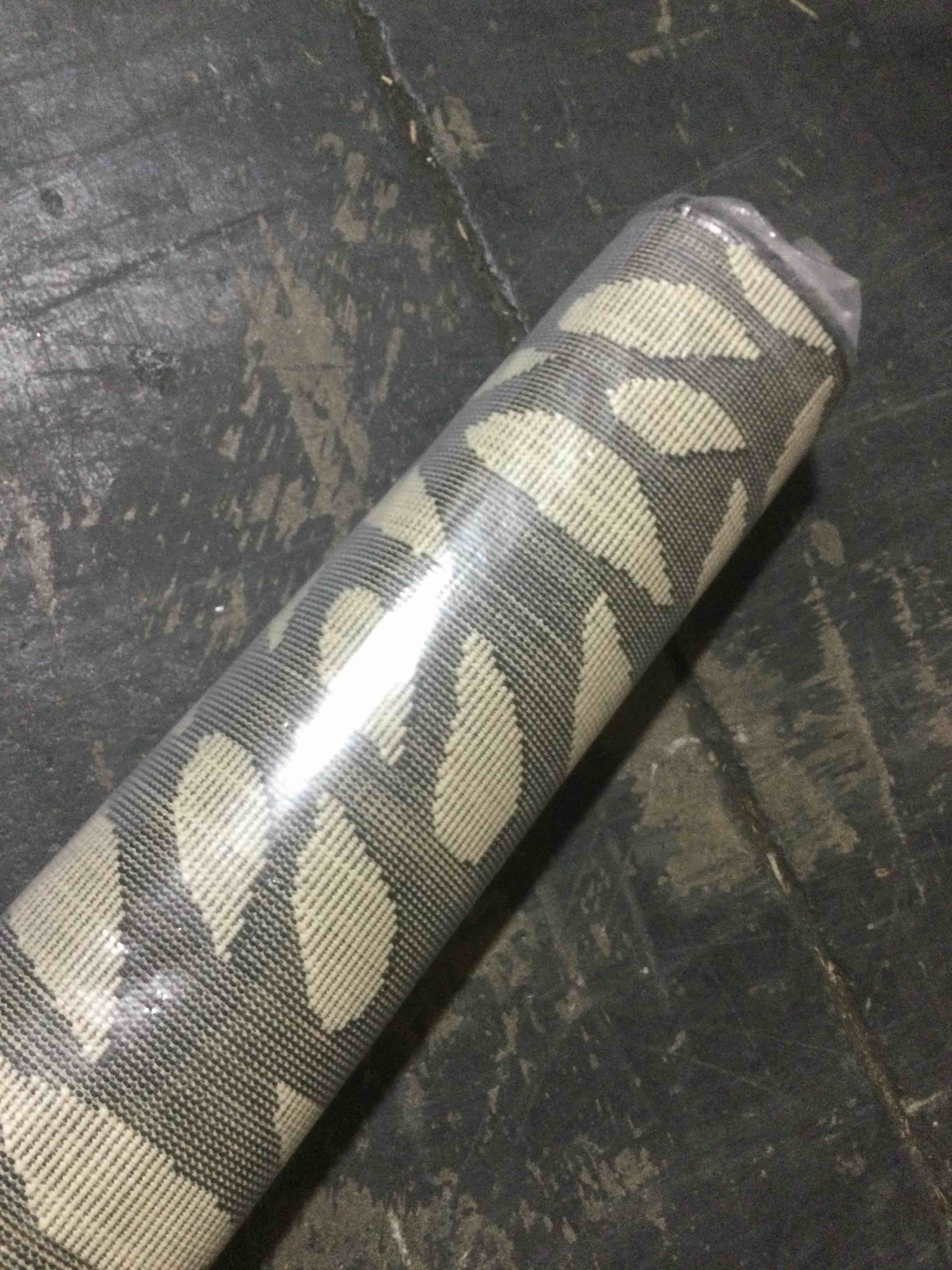 Condition photo showing New/Like New for ultimate innovations 5x7 Bella blossoms in/outdoor rug, black 