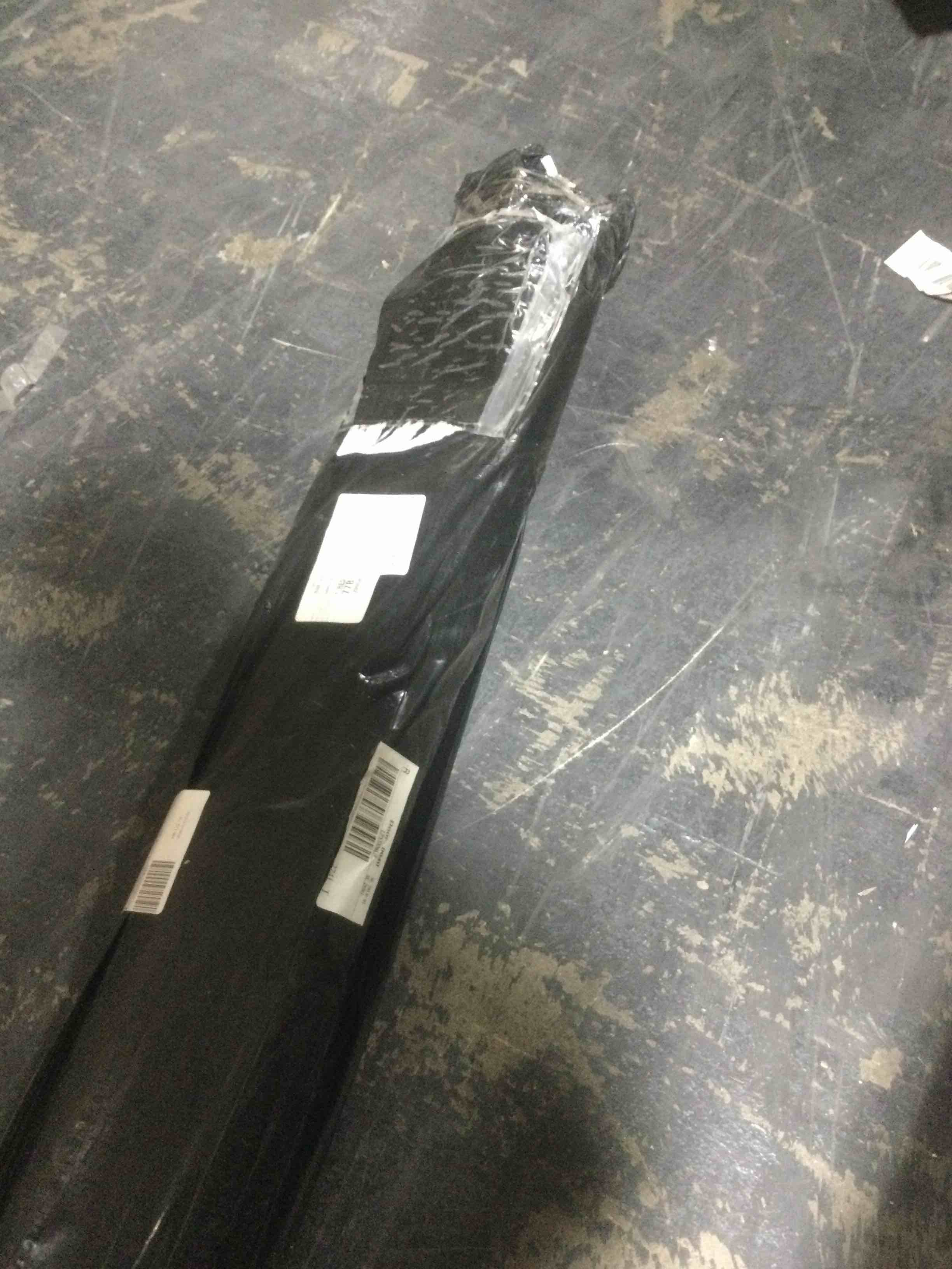 Condition photo showing New/Like New for ultimate innovations 94” round Bella blossom area rug, black 