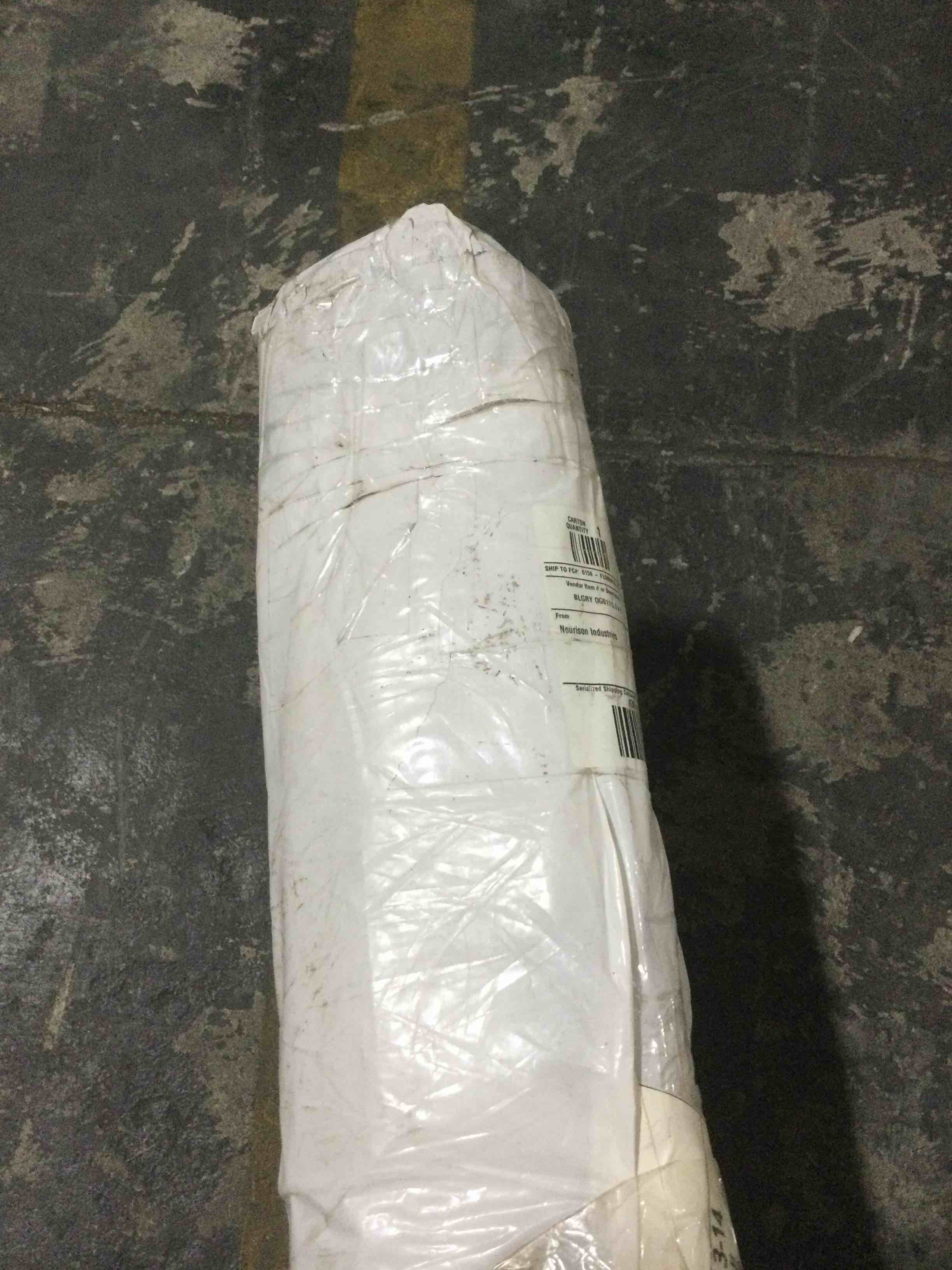 Condition photo showing New/Like New for nourison 7’10”x9’10” daisy bouquet indoor/outdoor high-low rug, multi