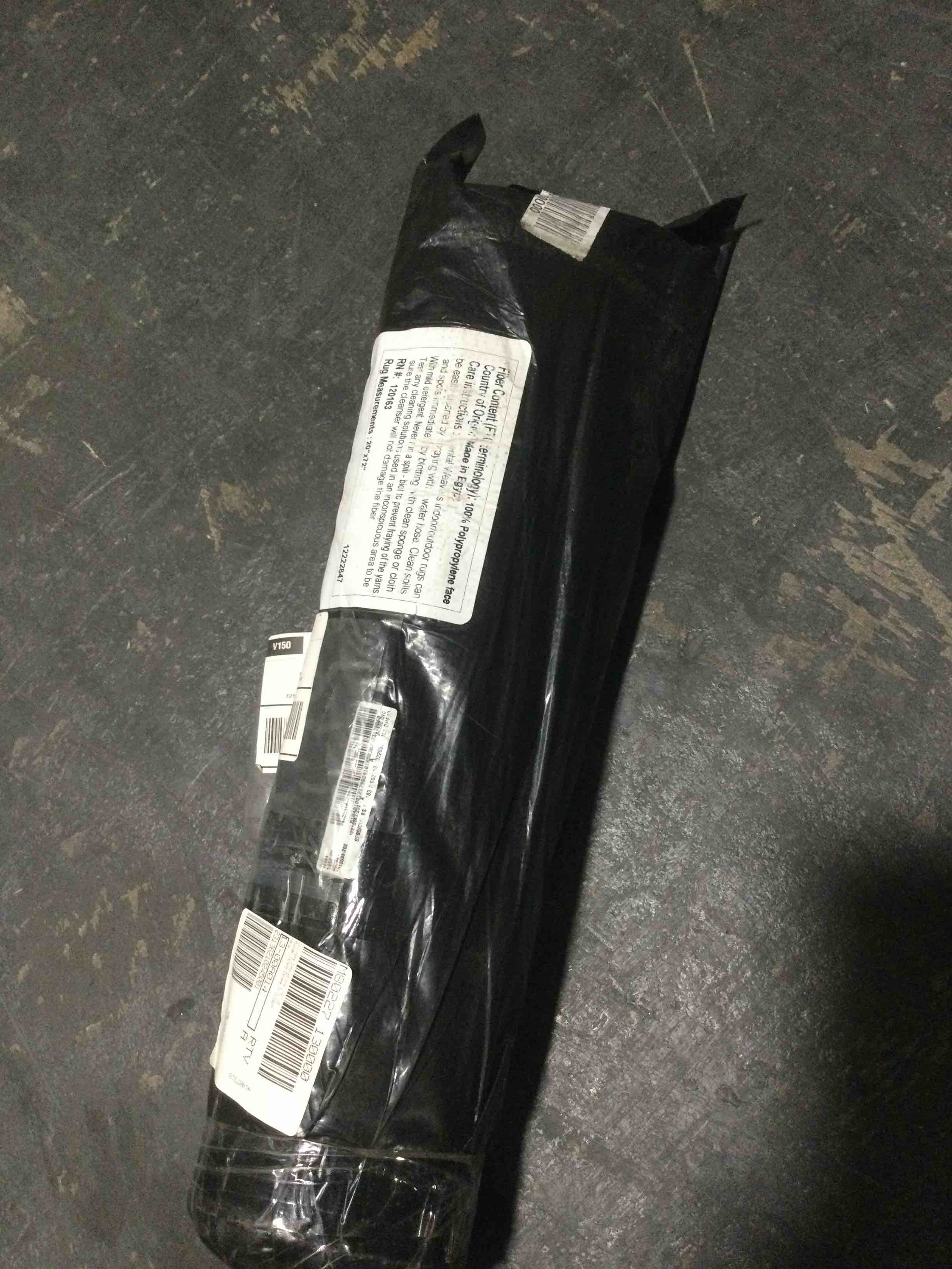 Condition photo showing New/Like New for ultimate innovations island escape 1’8”x5’ runner in/outdoor rug, navy