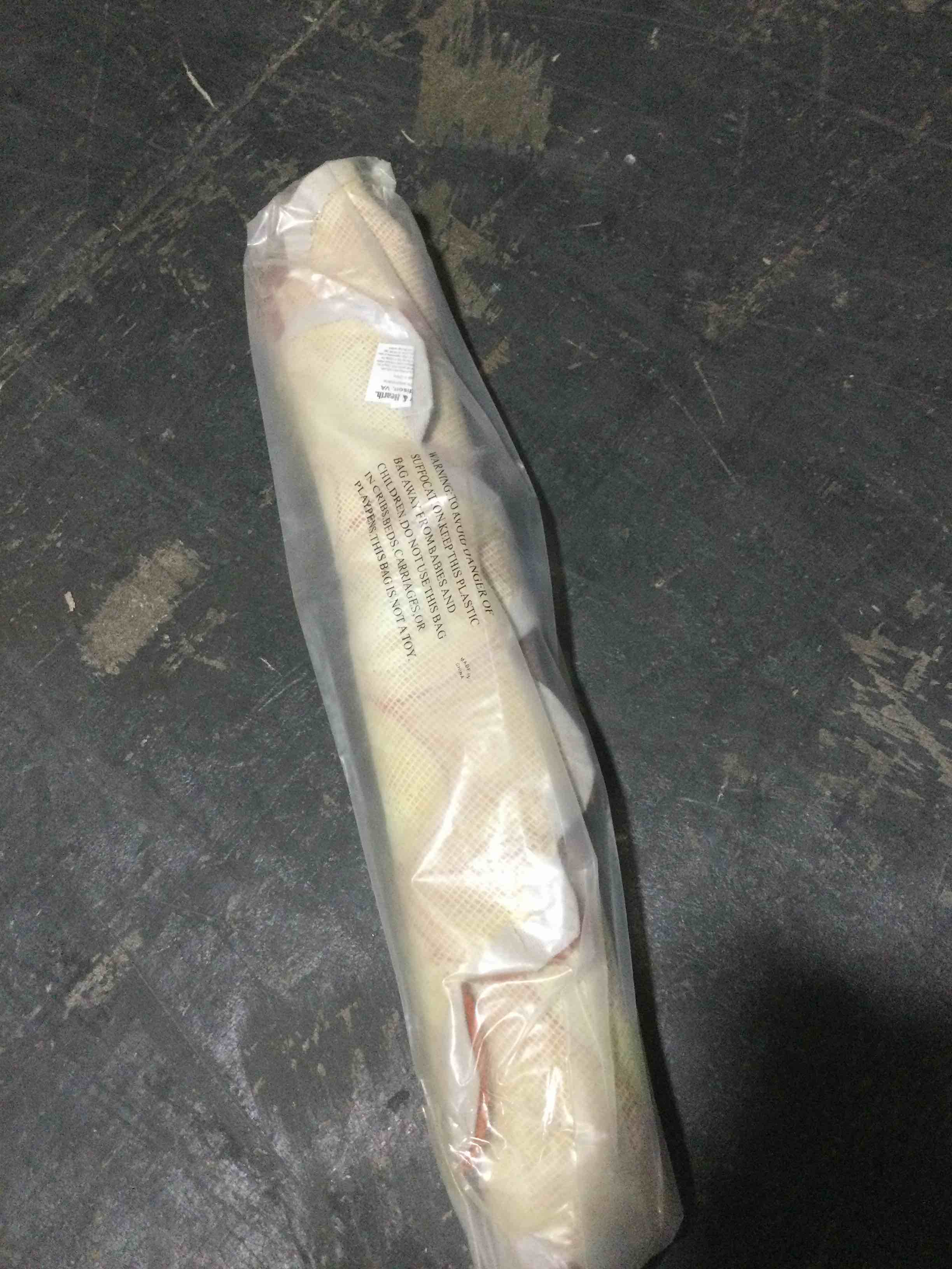 Condition photo showing New/Like New for plow&hearth floral shaped throw rug, yellow dahlia 