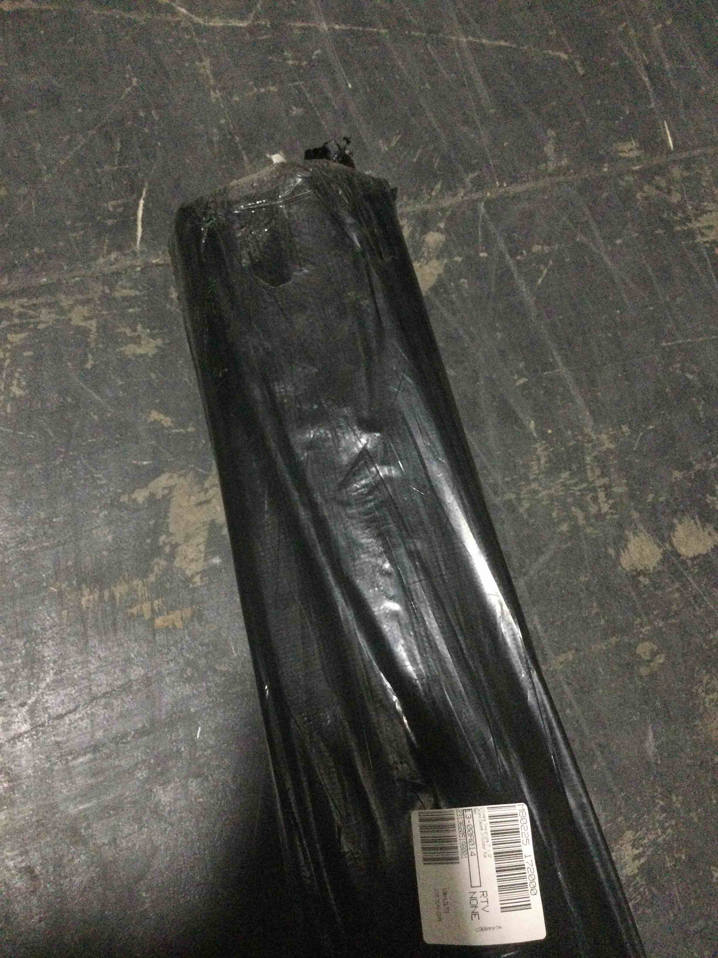 Condition photo showing New/Like New for ultimate innovations 7x10 Island escape in/outdoor rug, red