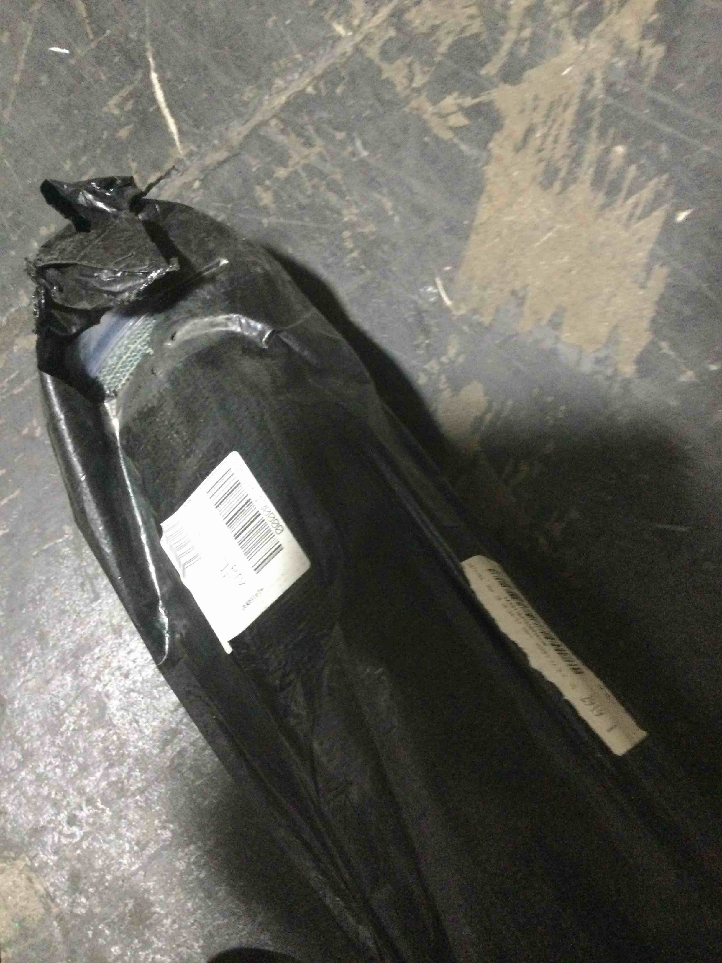 Condition photo showing New/Like New for ultimate innovations island escape 5x7 in/outdoor rug, navy