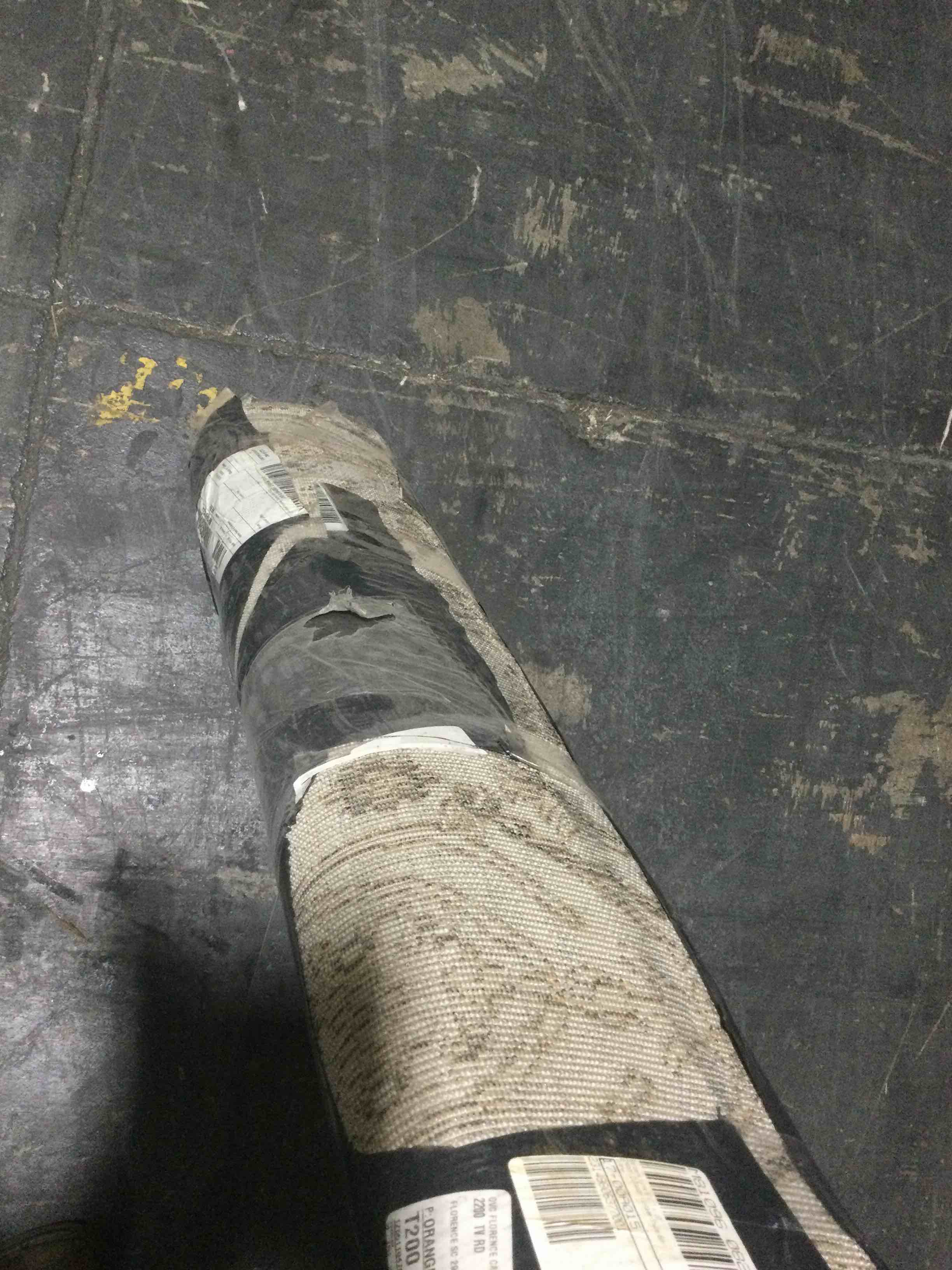 Condition photo showing Good Condition for Barbara king 6’6”x10” indoor/outdoor vintage style boh, ivory