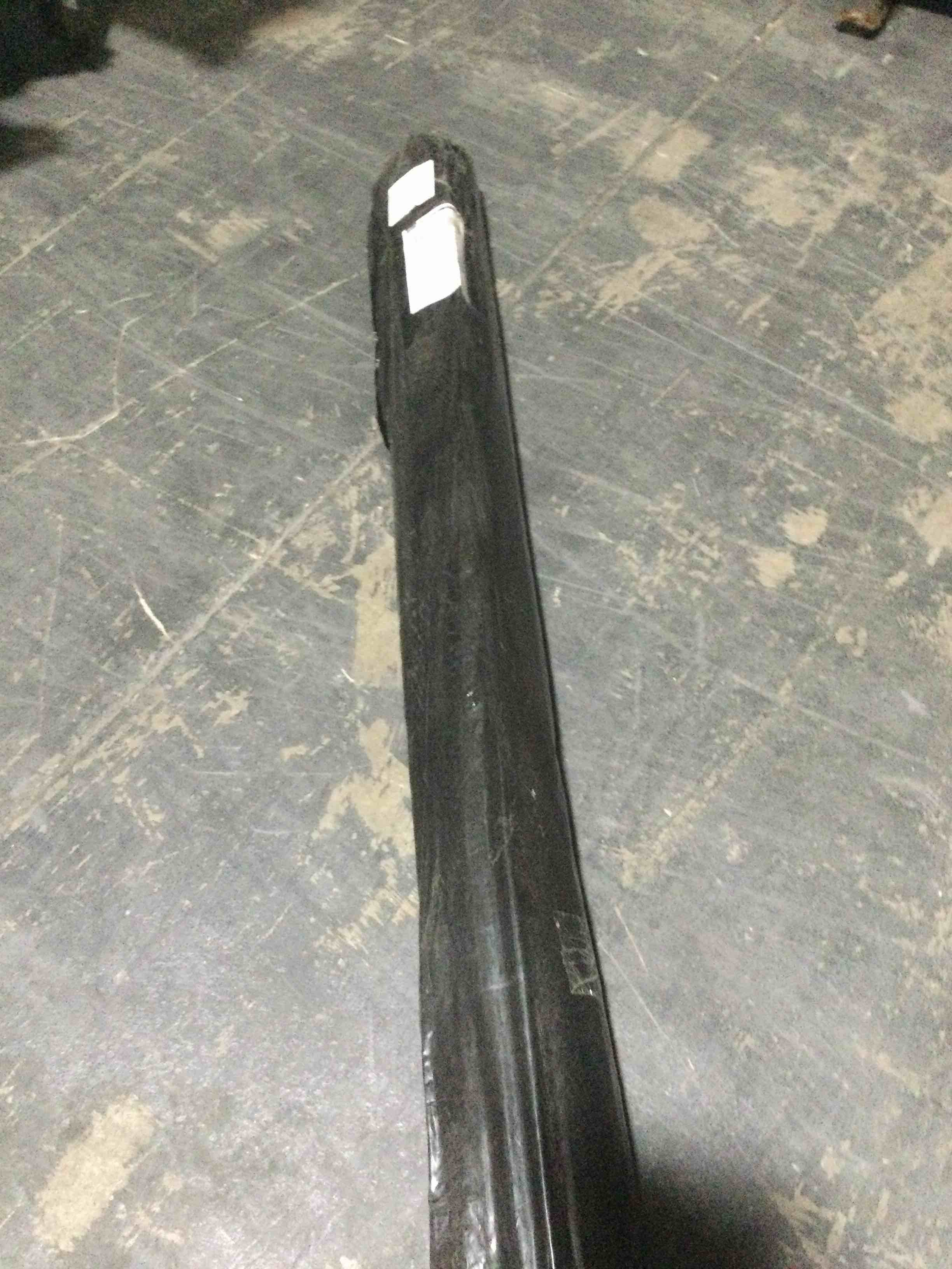 Condition photo showing New/Like New for Barbara king 5x8 reversible dahlia flower patio mat, coral