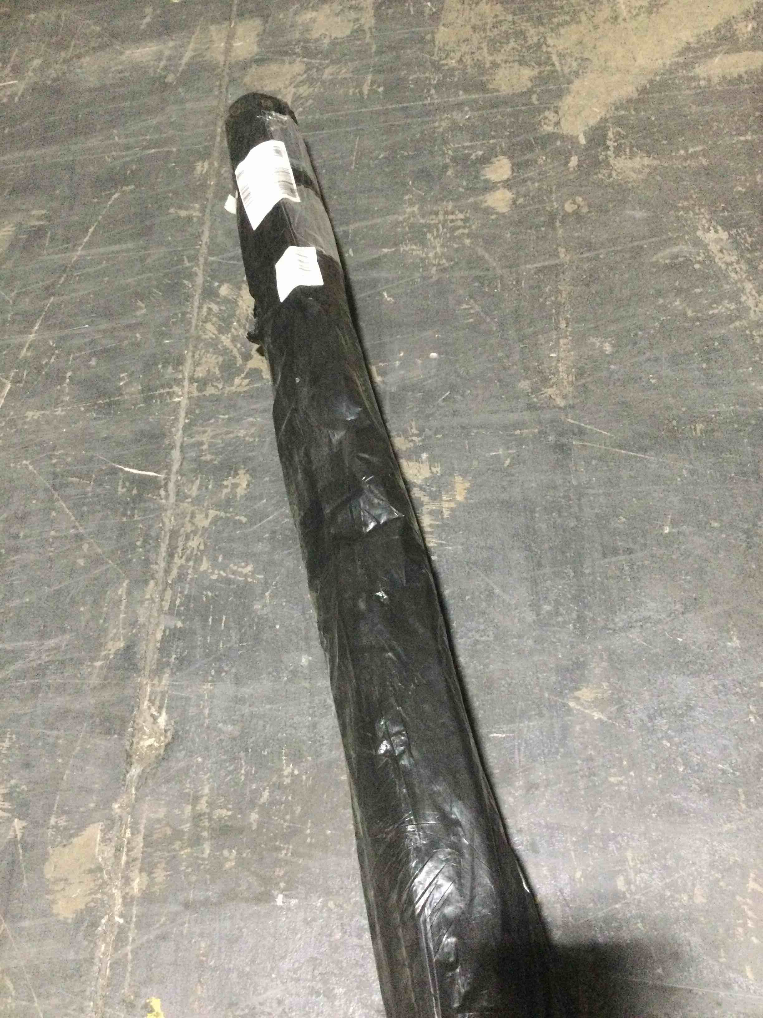 Condition photo showing New/Like New for Barbara king 5x8 reversible polka dot patio mat, gray