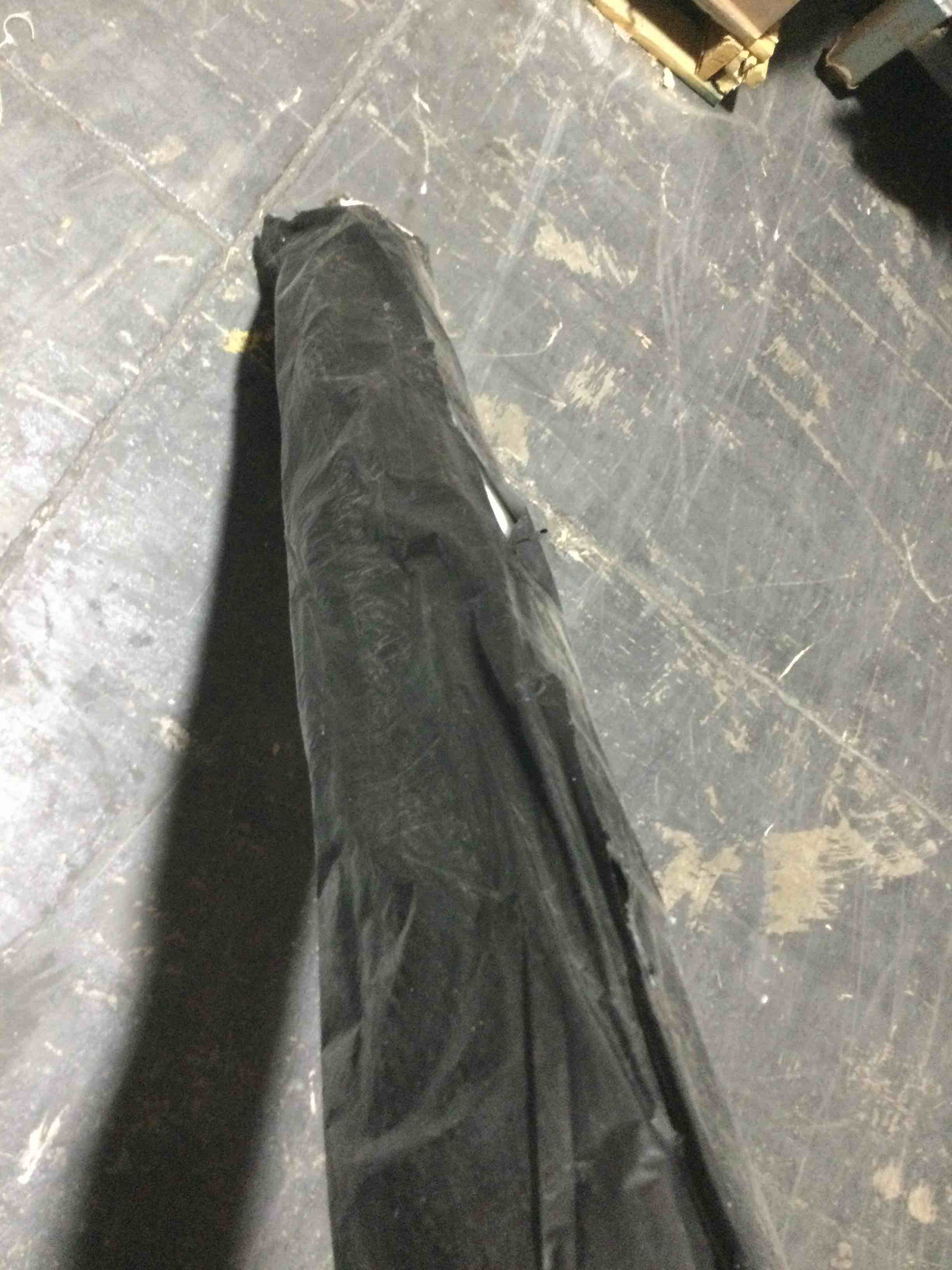 Condition photo showing New/Like New for Barbara king 8x11 reversible polka dot patio mat, seaglass 