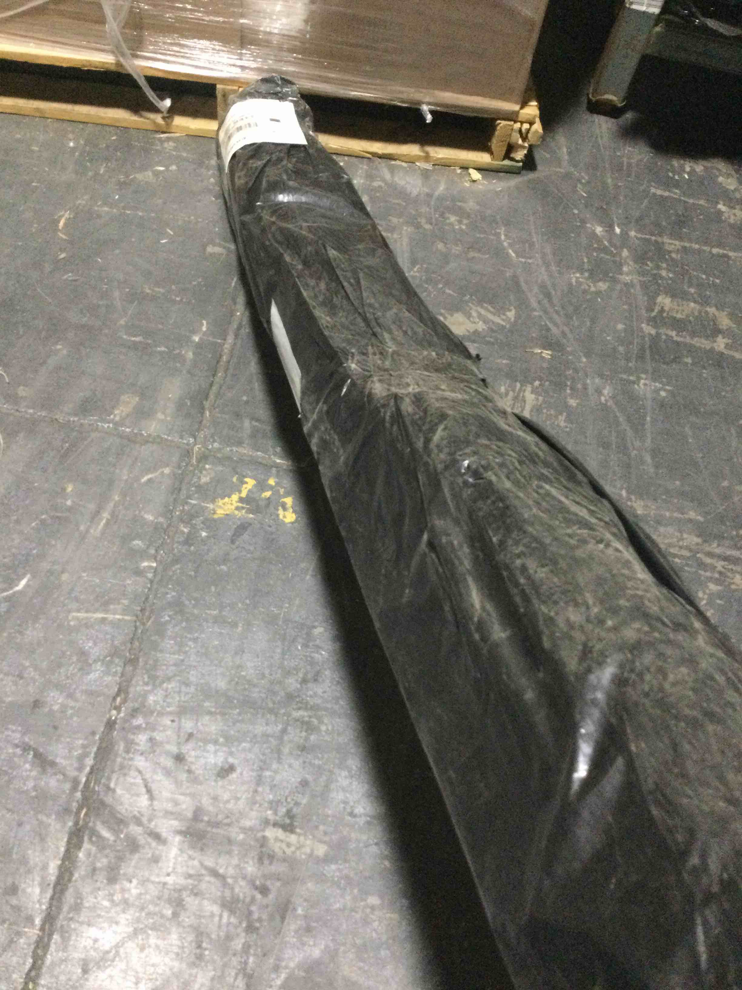 Condition photo showing New/Like New for Barbara king 8x11 reversible dahlia flower patio mat, blue 