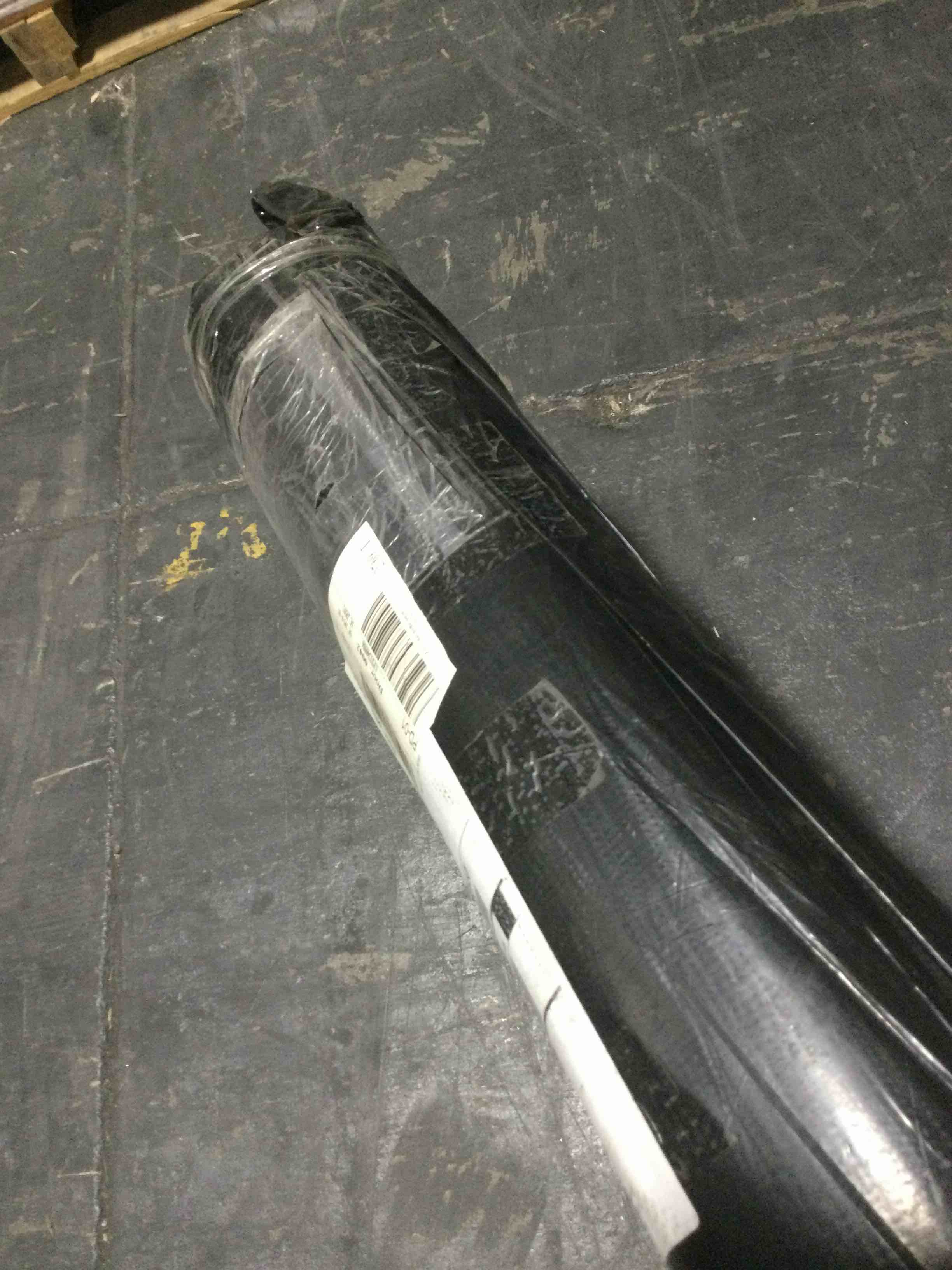 Condition photo showing New/Like New for ultimate innovations island escape 7x10 in/outdoor rug, navy