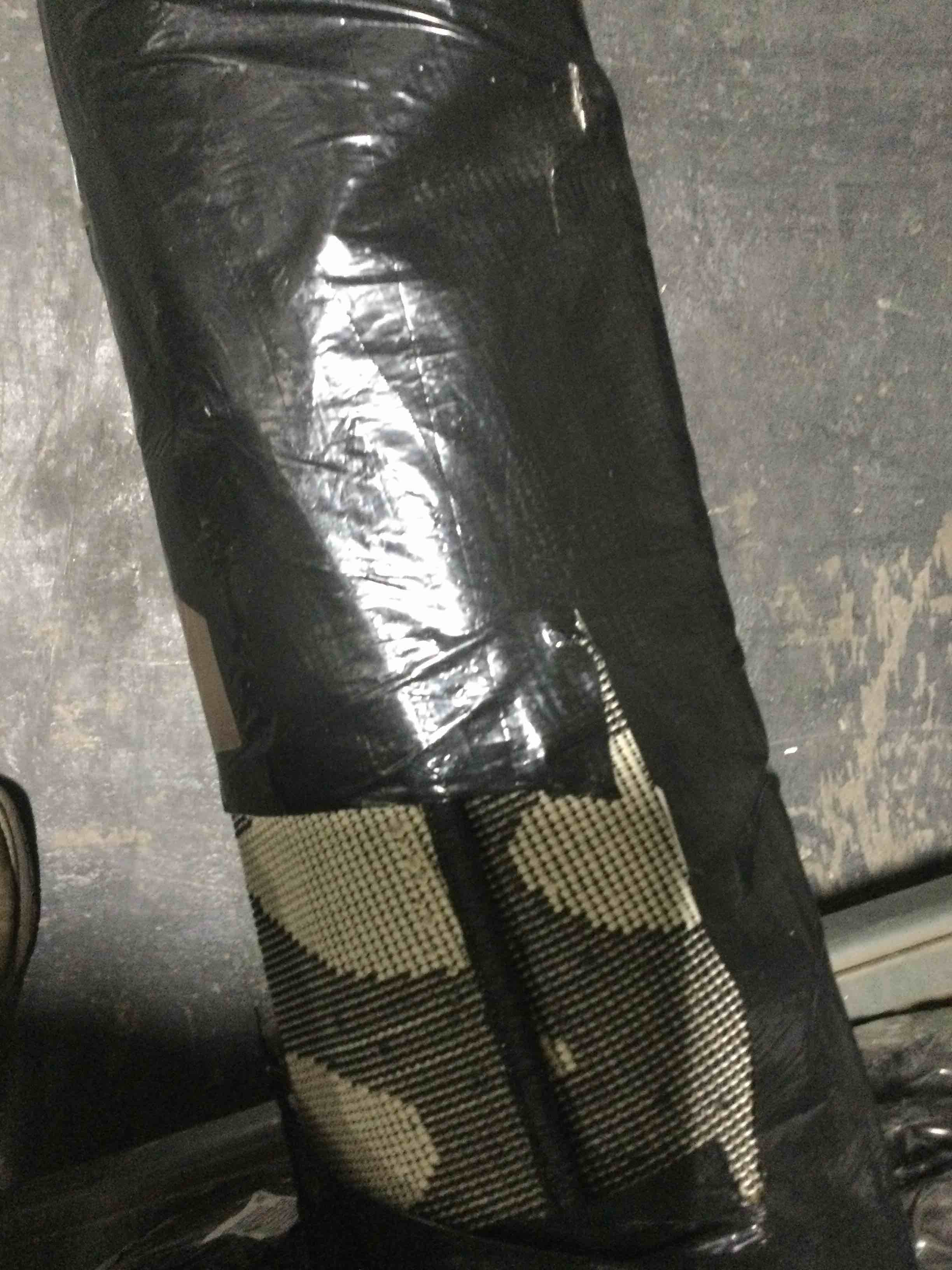 Condition photo showing New/Like New for ultimate innovations bella blossom 94” round in/outdoor rug, black