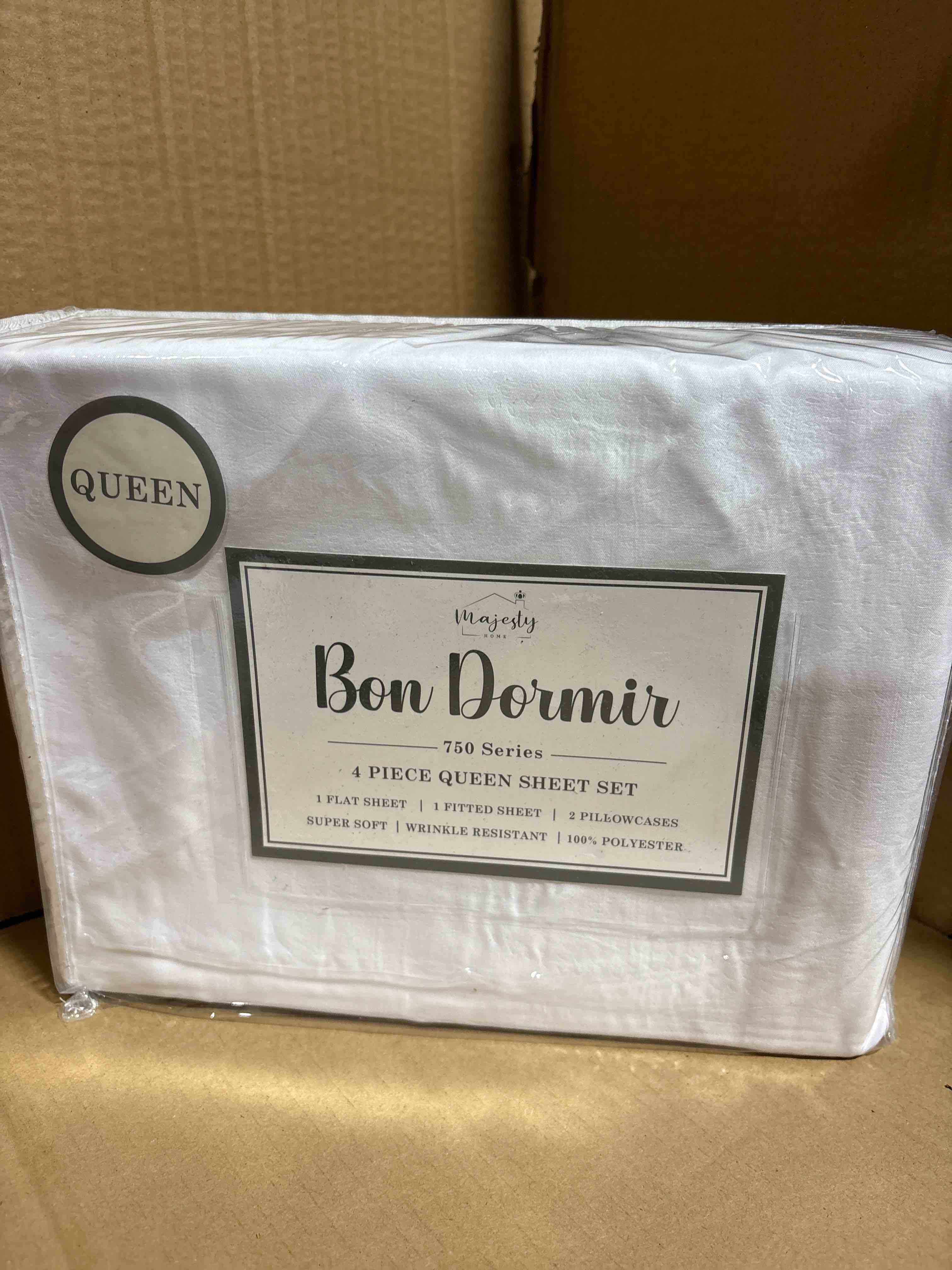 Condition photo showing New/Like New for Bon Dormir 750 series 4 piece queen sheet set includes one flat sheet one fitted sheet two pillowcases