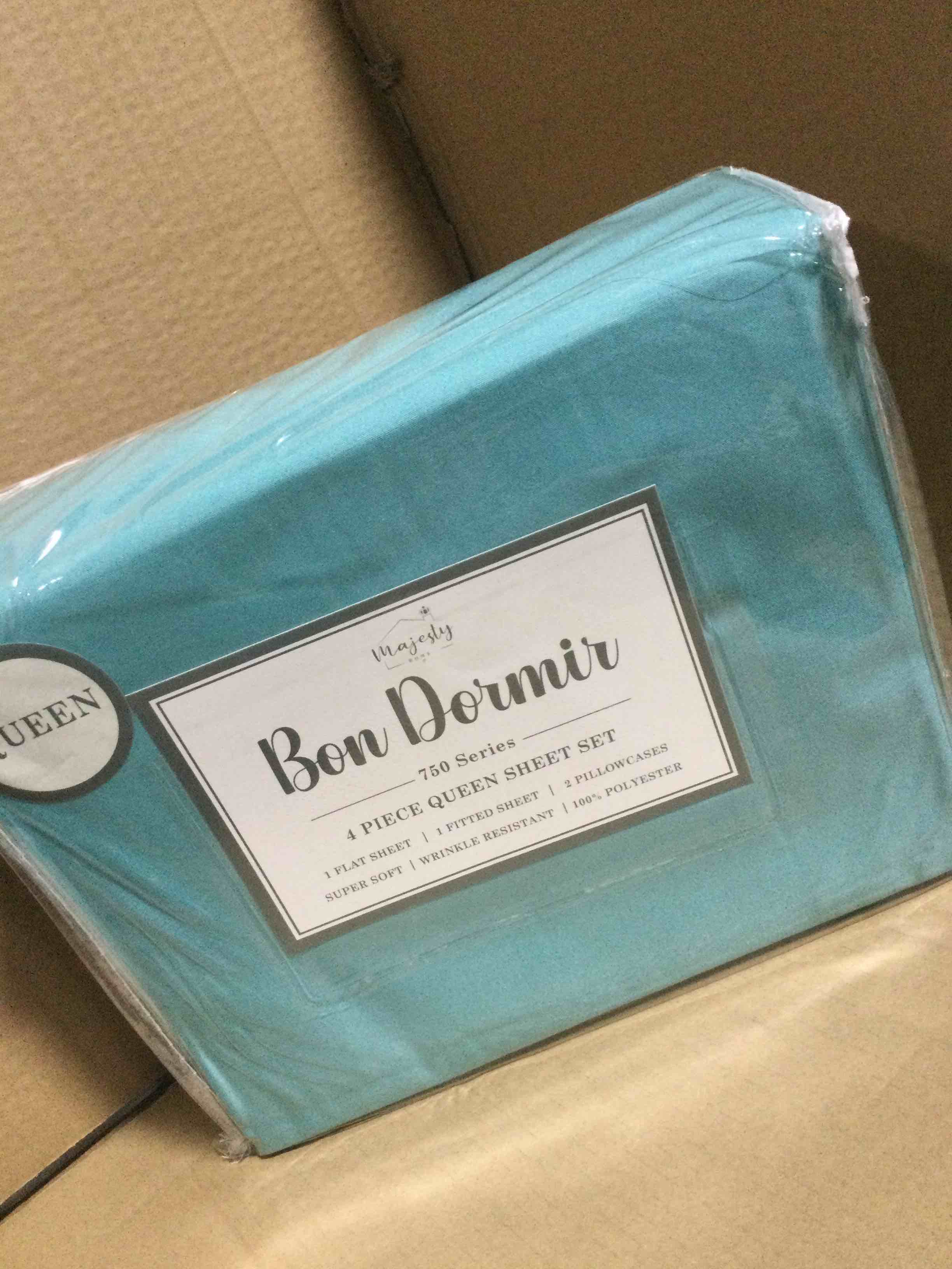 Bon Dormir 750 series 4 piece queen sheet set includes one flat sheet one fitted sheet two pillowcases