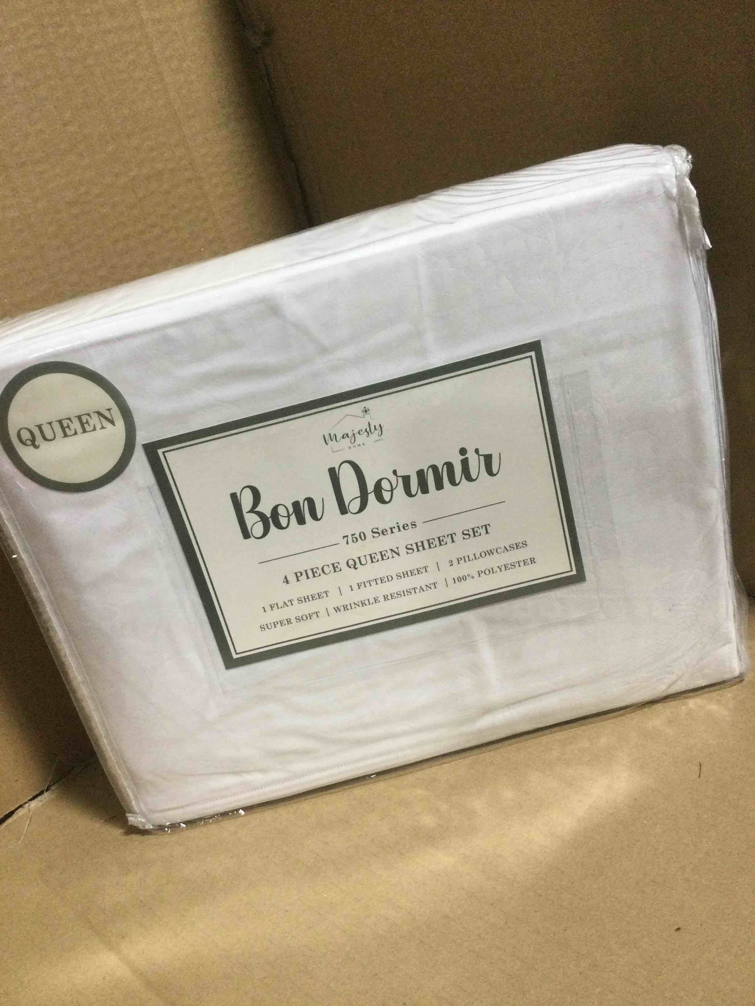 Condition photo showing New/Like New for queen Bon Dormir 750 series 4 piece queen sheet set includes one flat sheet one fitted sheet two pillowcases