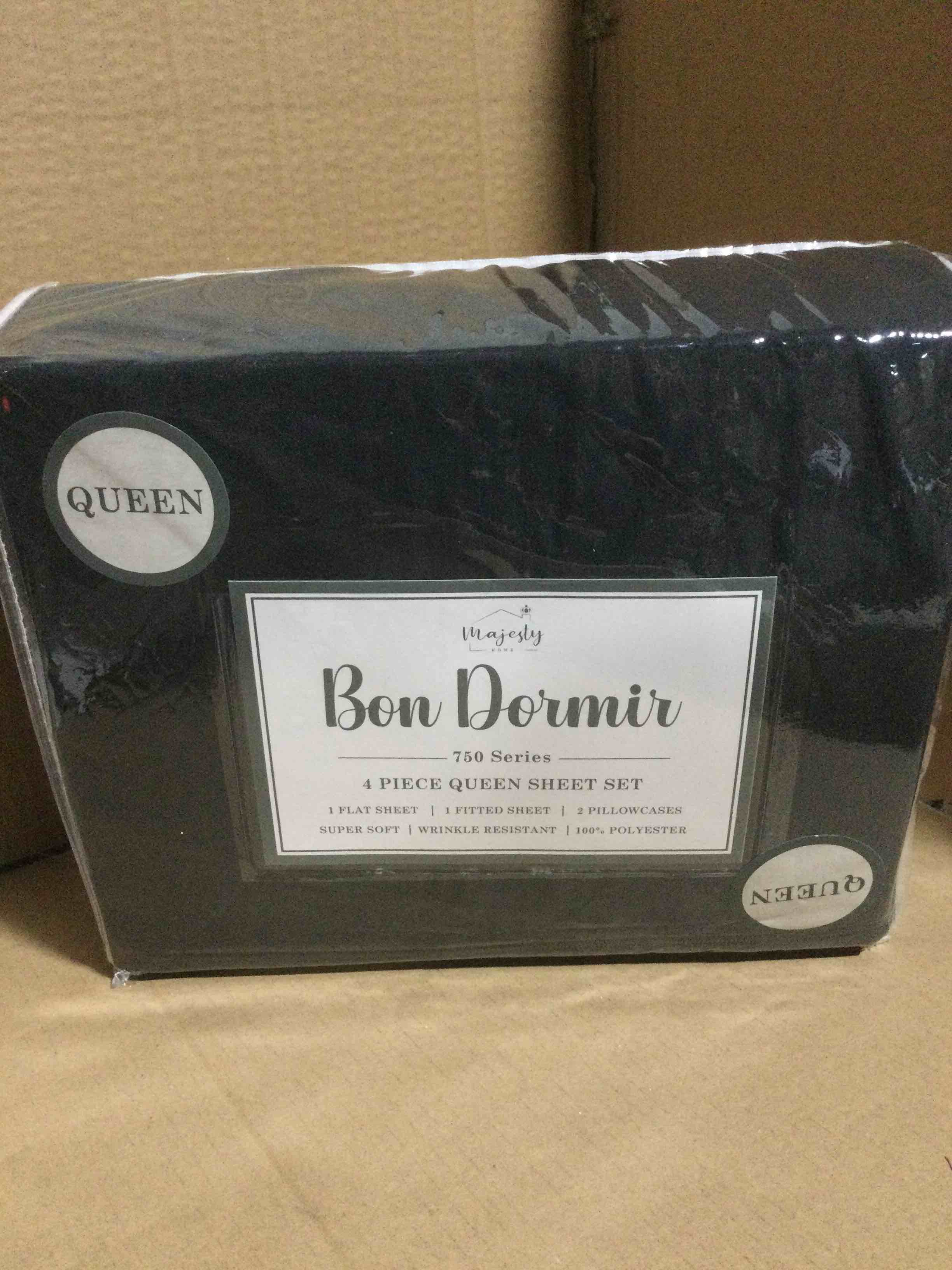 Condition photo showing New/Like New for queen Bon Dormir 750 series 4 piece queen sheet set includes one flat sheet one fitted sheet two pillowcases