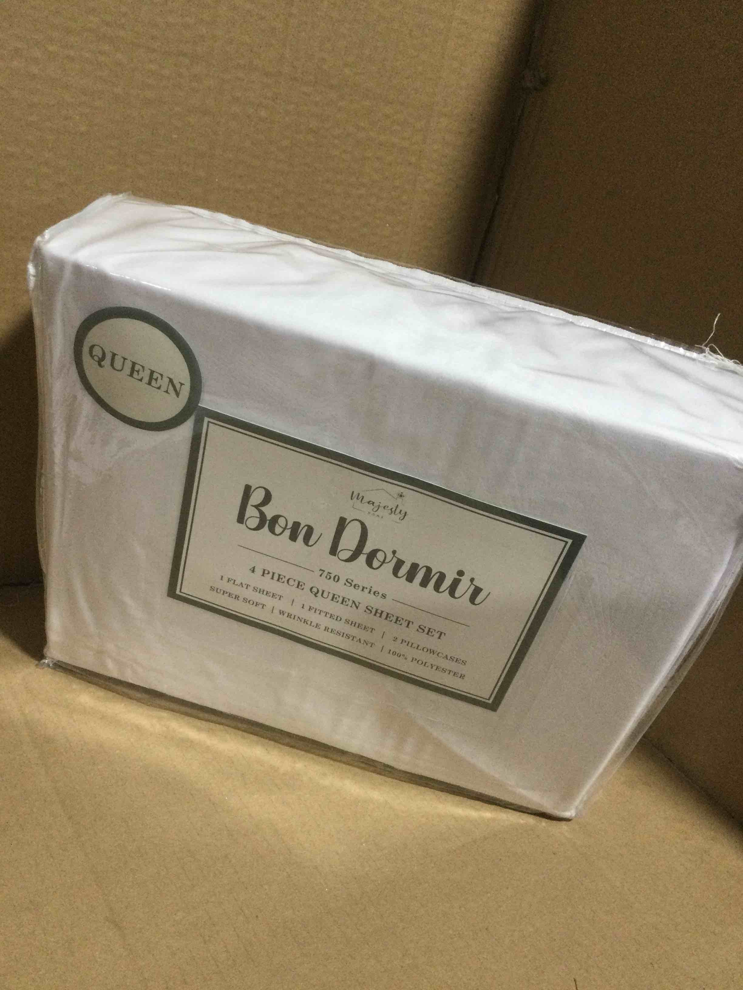 Condition photo showing New/Like New for queen Bon Dormir 750 series 4 piece queen sheet set includes one flat sheet one fitted sheet two pillowcases