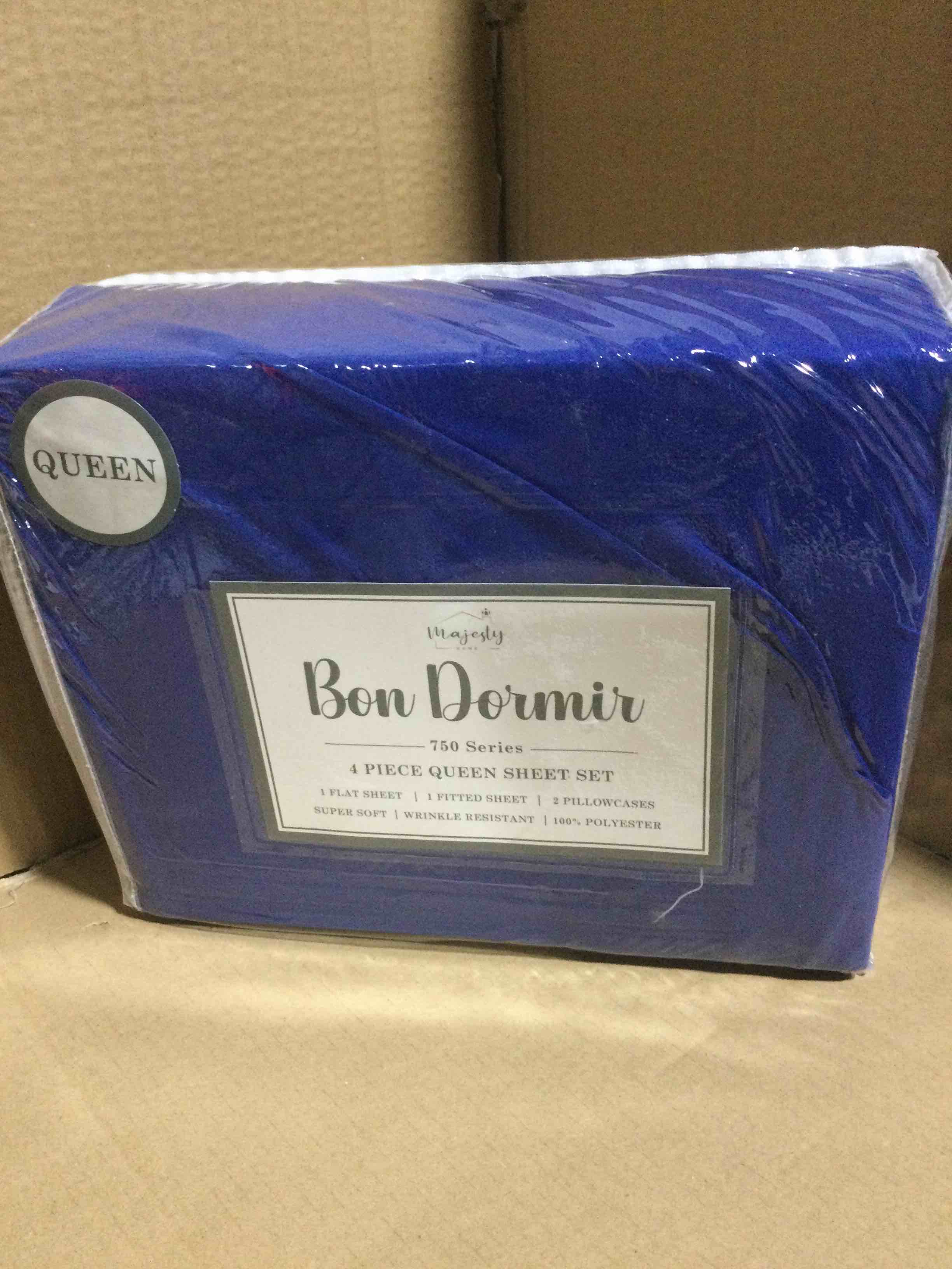 Condition photo showing New/Like New for queen Bon Dormir 750 series 4 piece queen sheet set includes one flat sheet one fitted sheet two pillowcases