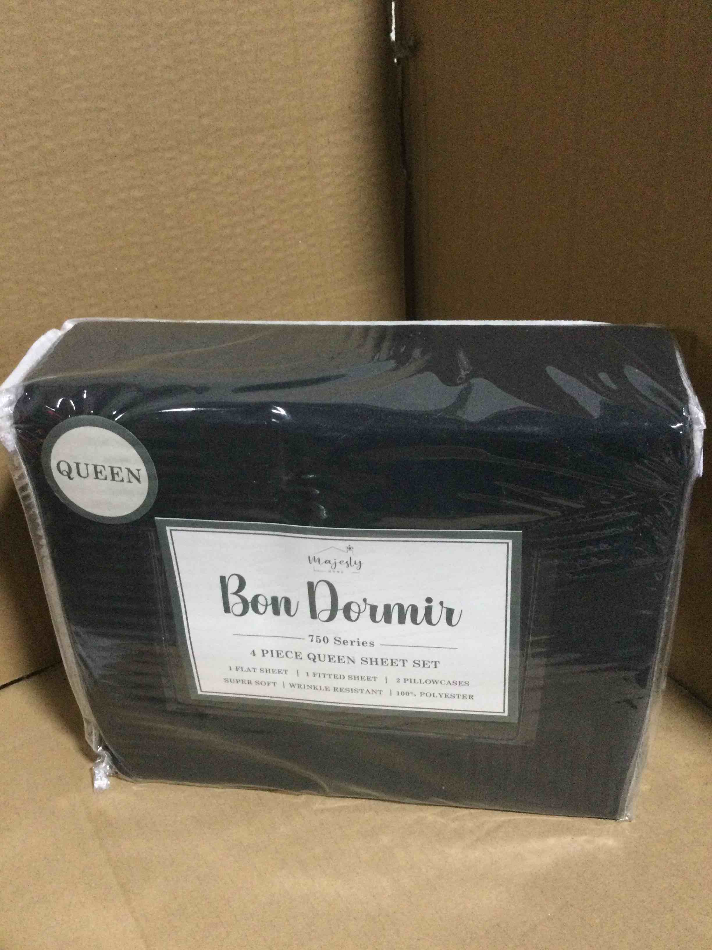 Condition photo showing New/Like New for queen Bon Dormir 750 series 4 piece queen sheet set includes one flat sheet one fitted sheet two pillowcases
