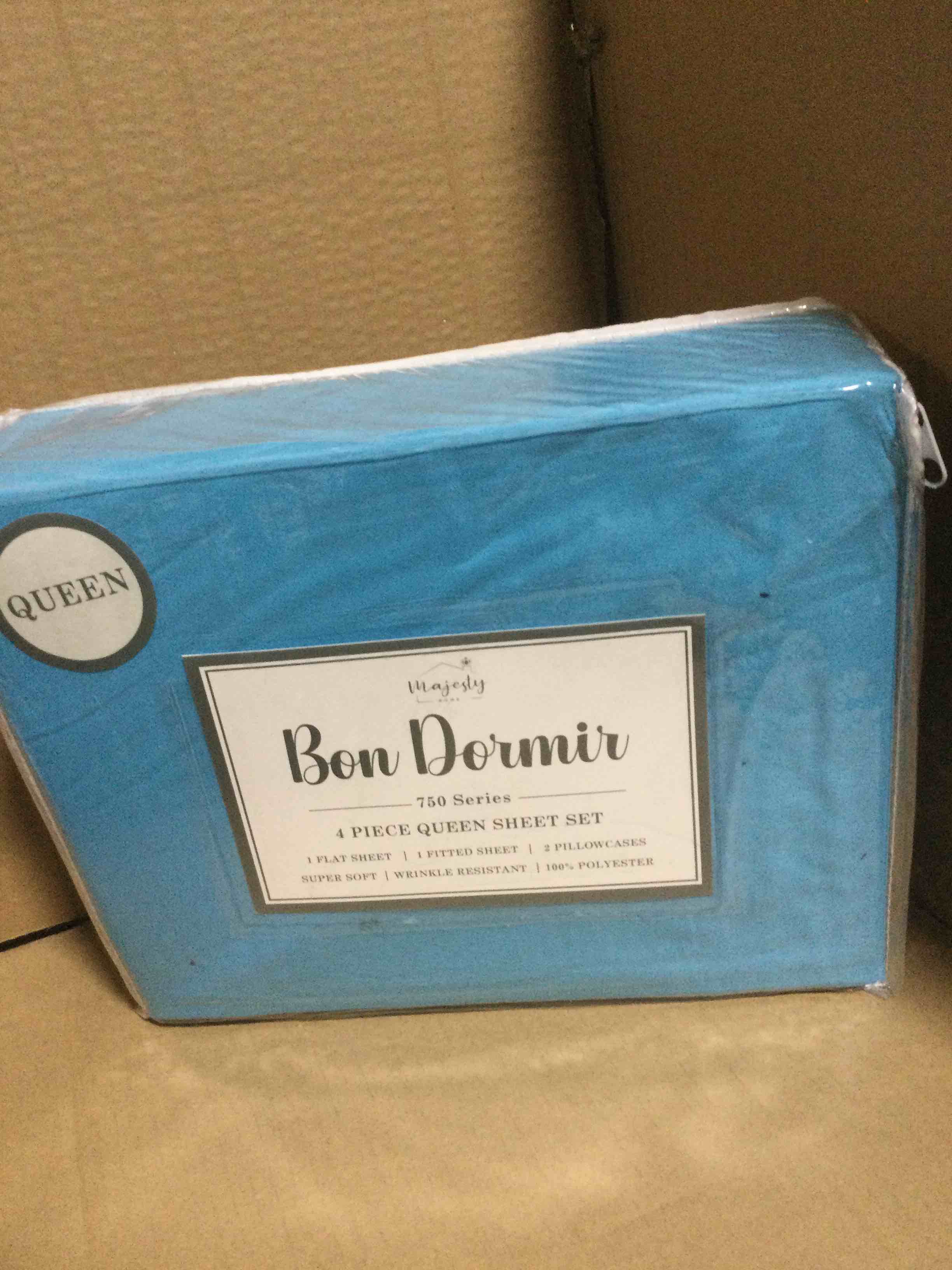 queen Bon Dormir 750 series 4 piece queen sheet set includes one flat sheet one fitted sheet two pillowcases
