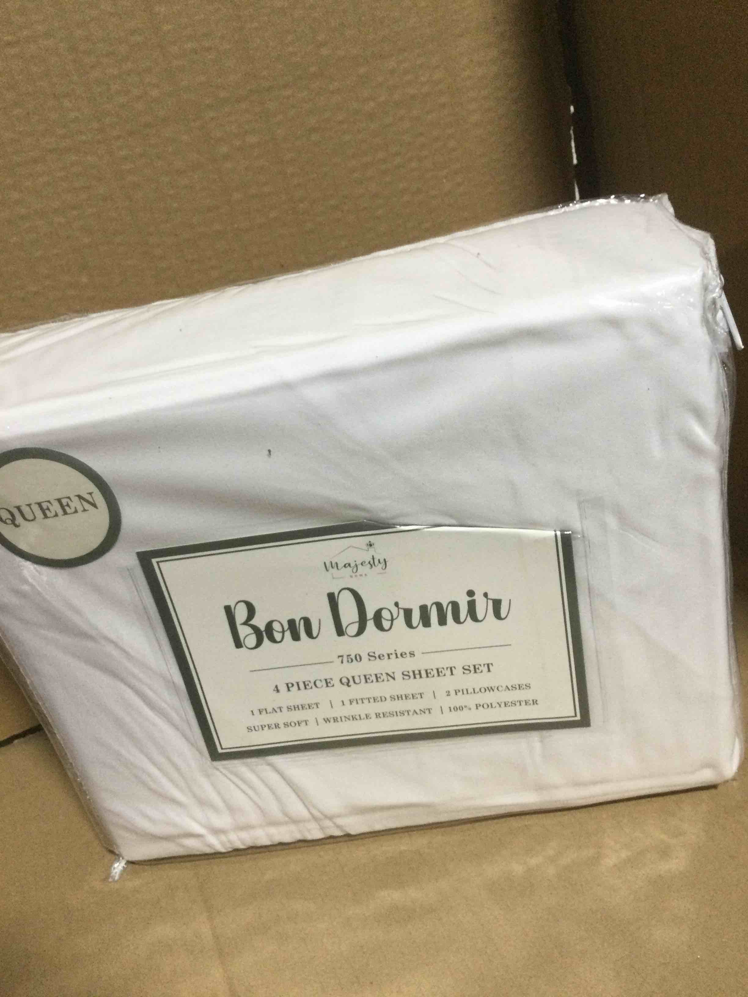 Condition photo showing New/Like New for queen Bon Dormir 750 series 4 piece queen sheet set includes one flat sheet one fitted sheet two pillowcases