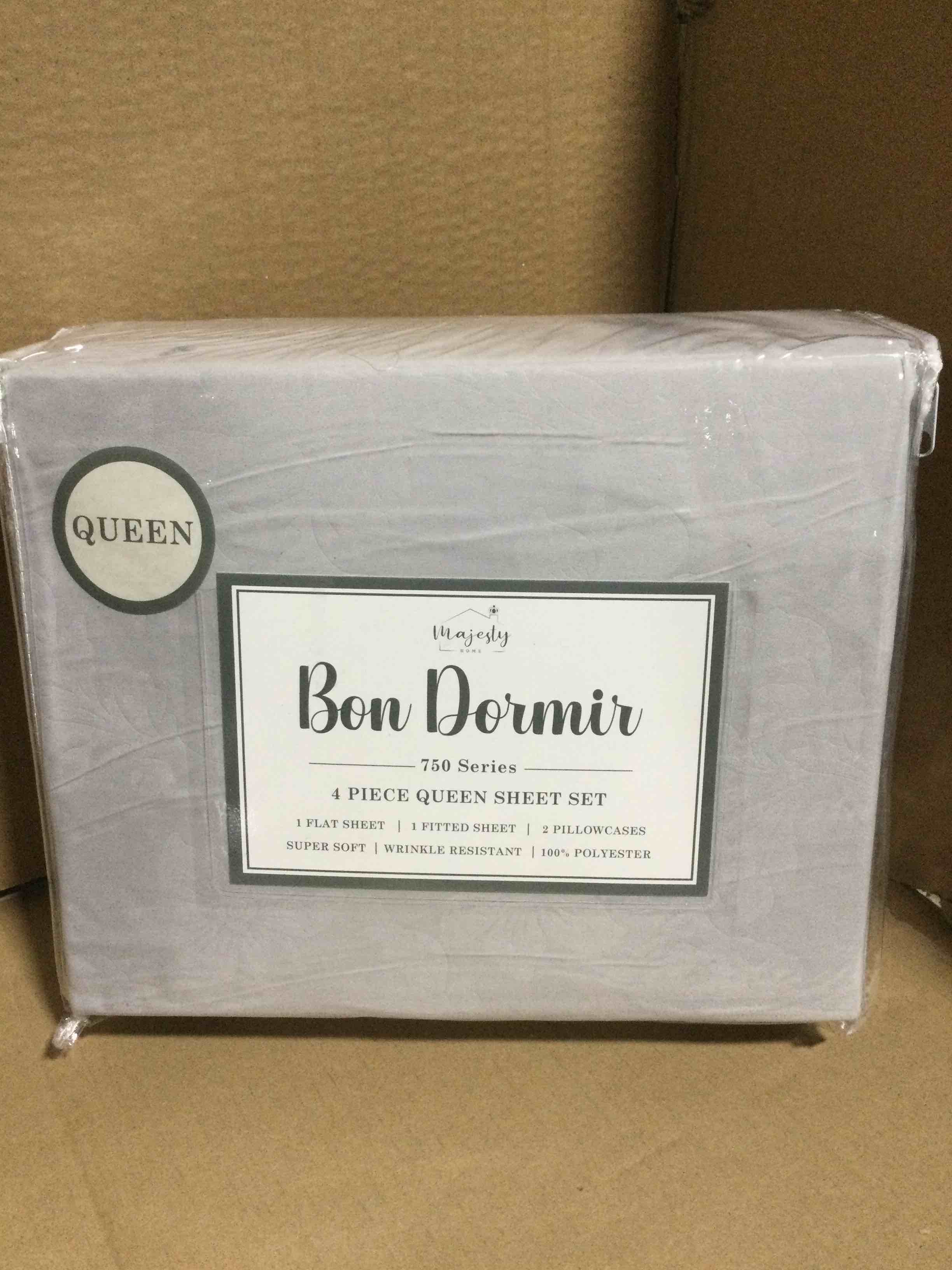 Condition photo showing New/Like New for queen Bon Dormir 750 series 4 piece queen sheet set includes one flat sheet one fitted sheet two pillowcases