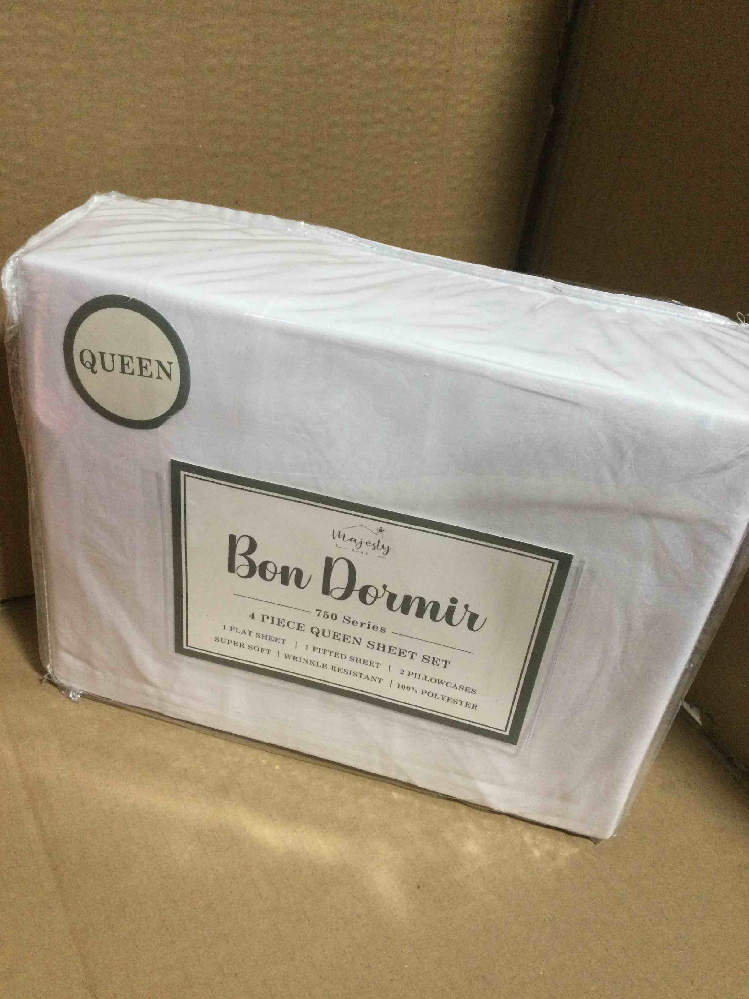 Condition photo showing New/Like New for queen Bon Dormir 750 series 4 piece queen sheet set includes one flat sheet one fitted sheet two pillowcases