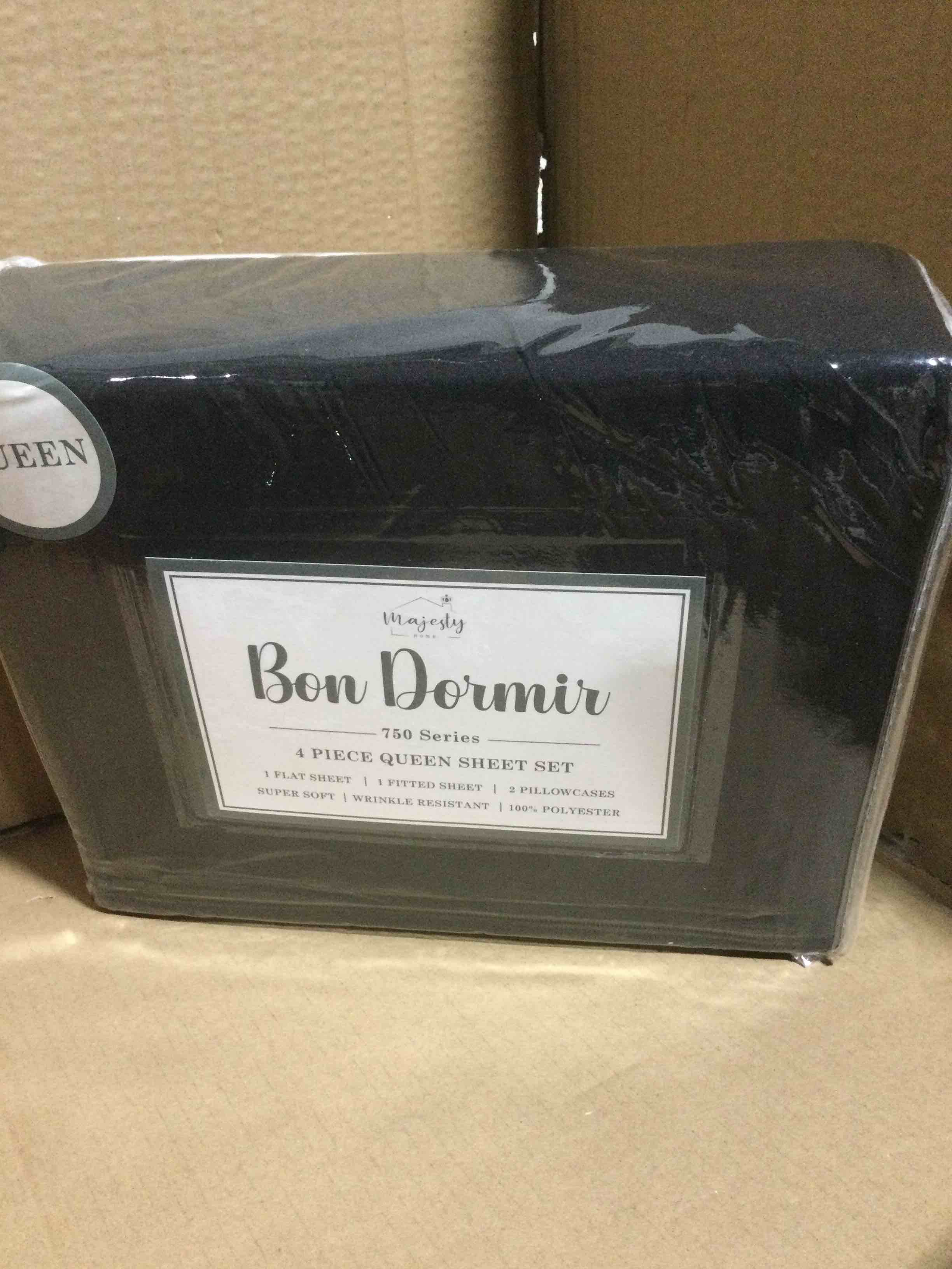 Condition photo showing New/Like New for queen Bon Dormir 750 series 4 piece queen sheet set includes one flat sheet one fitted sheet two pillowcases