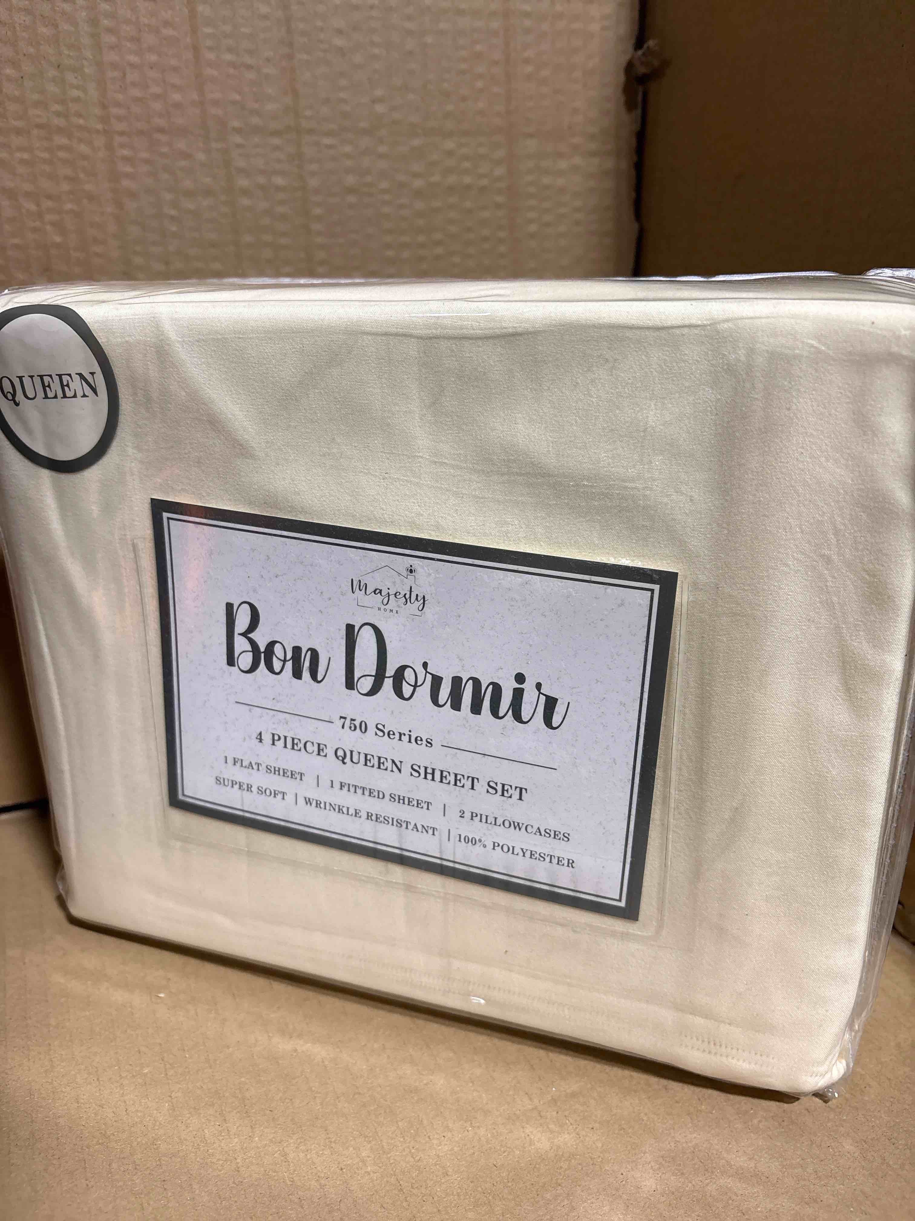 Condition photo showing New/Like New for Queen Bon Dormir 750 series 4 piece queen sheet set includes one flat sheet one fitted sheet two pillowcases
